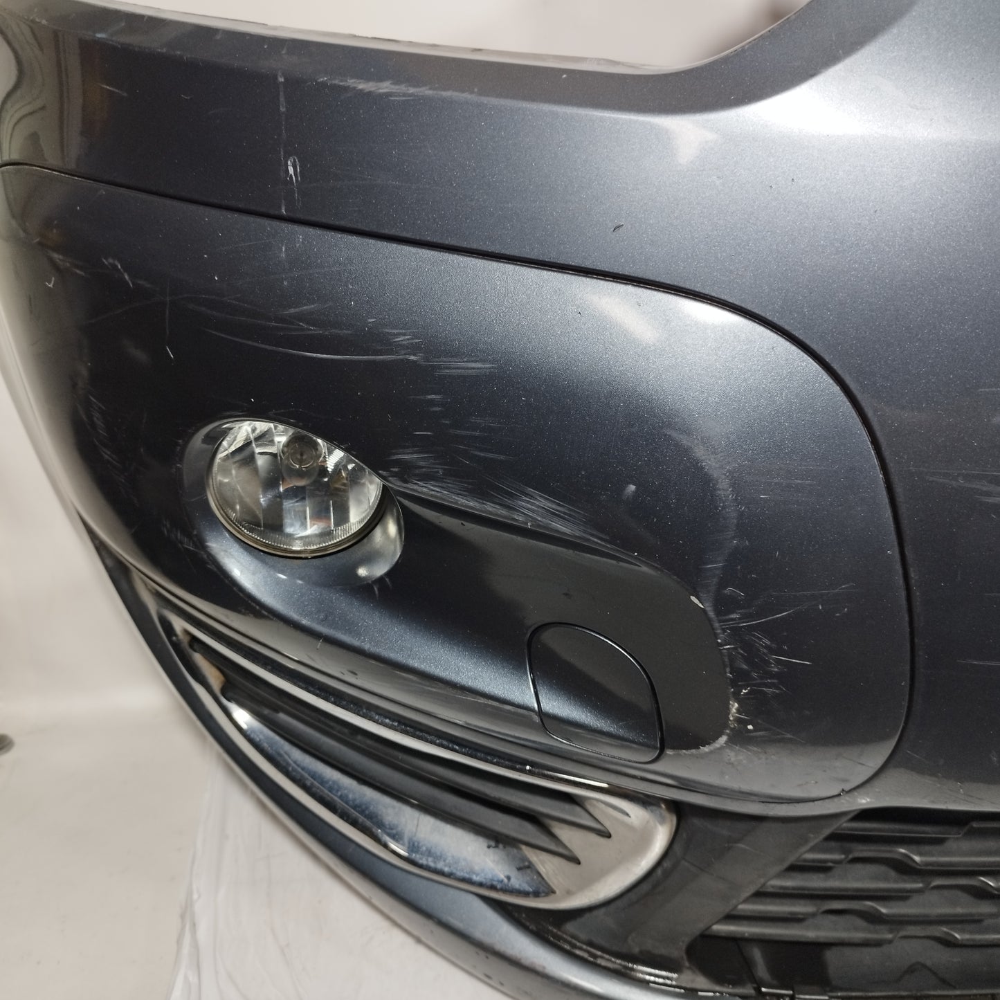 Paraurti anteriore grigio scuro Citroen C3 Picasso 2010 ecoAC13415