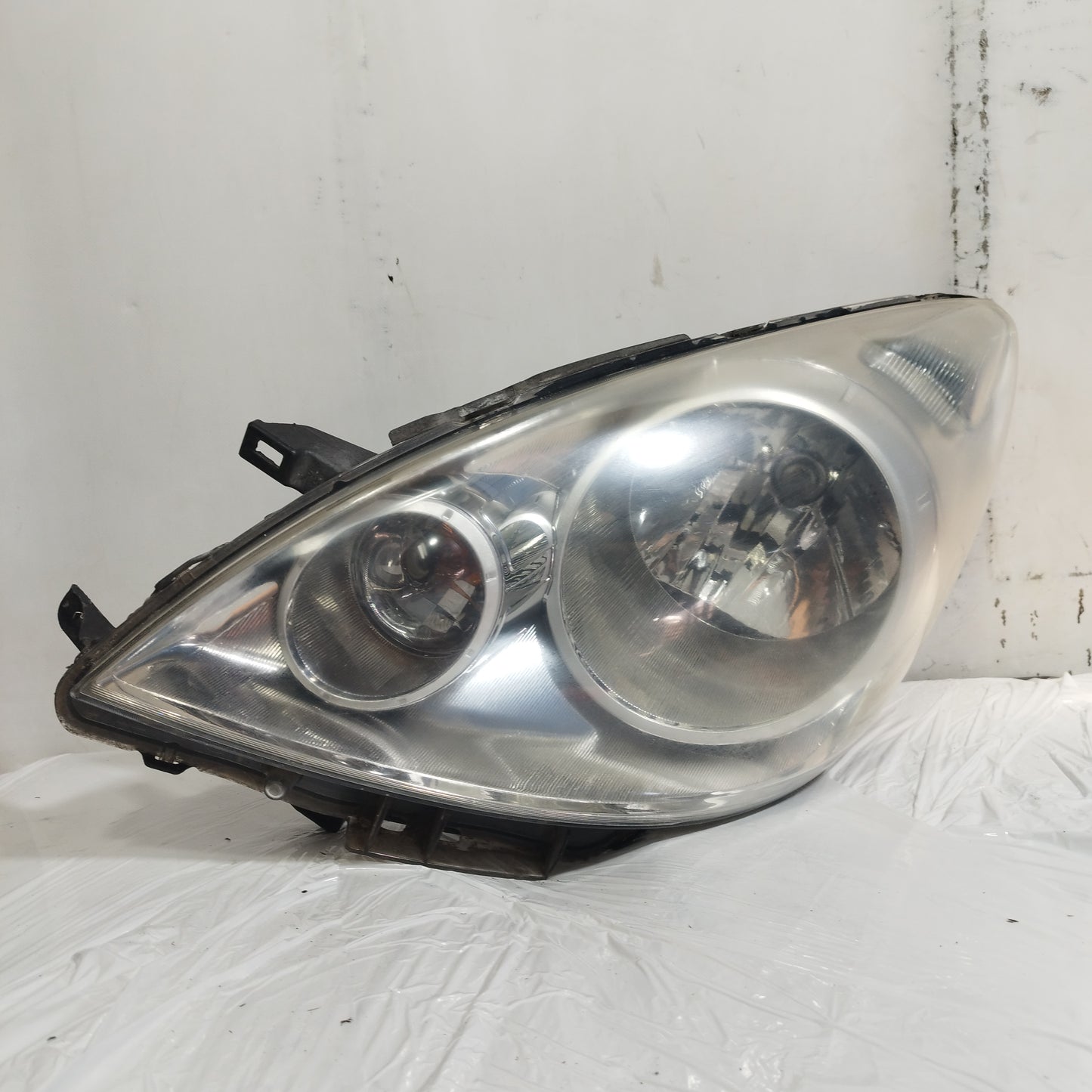 Fanale anteriore sx Nissan Note 2010 cod: 26060BH10B ecoAC15923