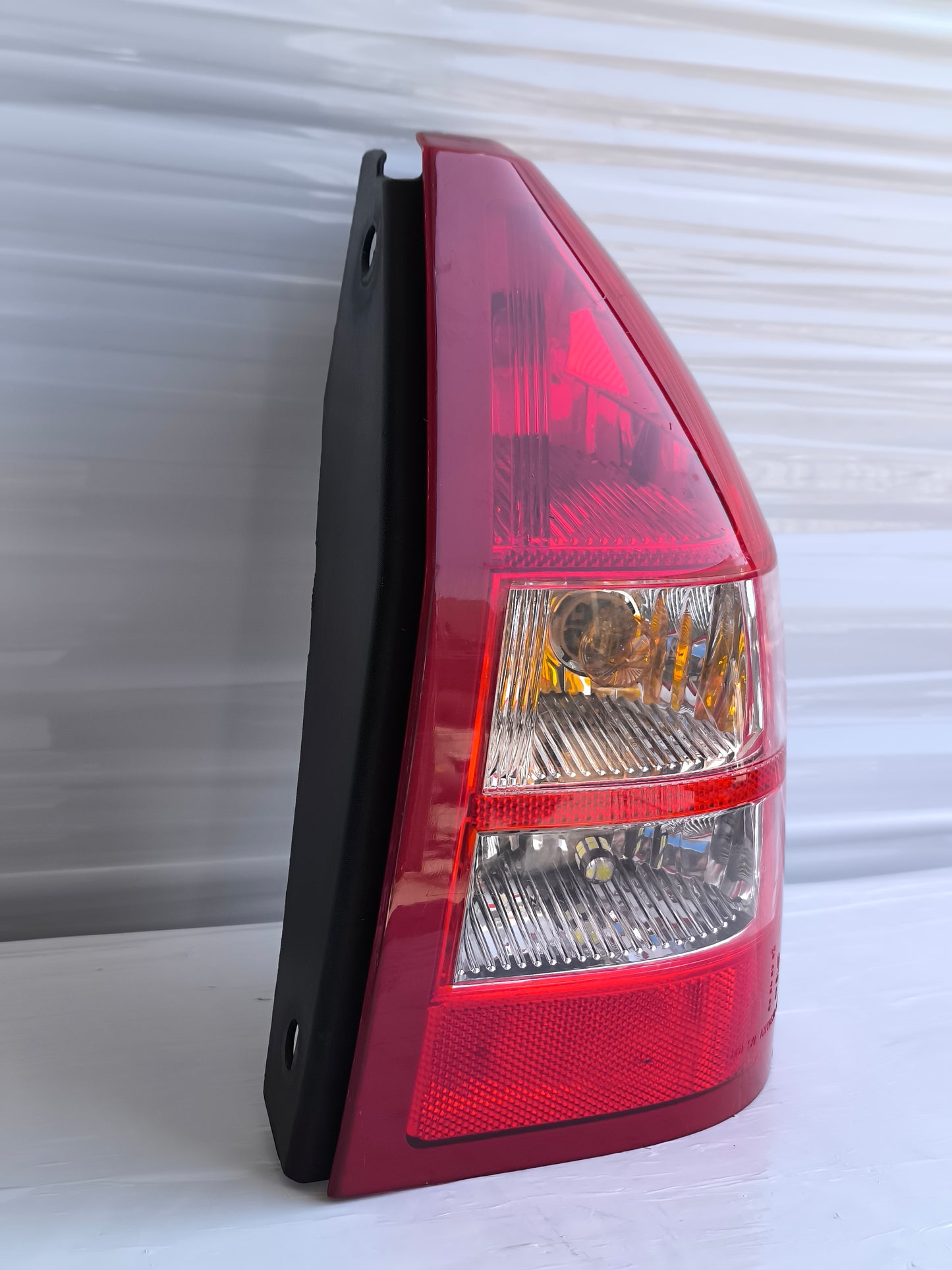 Fanale posteriore dx Chrysler 300C Touring (SW) anno 2005-2010 cod: 04805966AH ecoAG8589