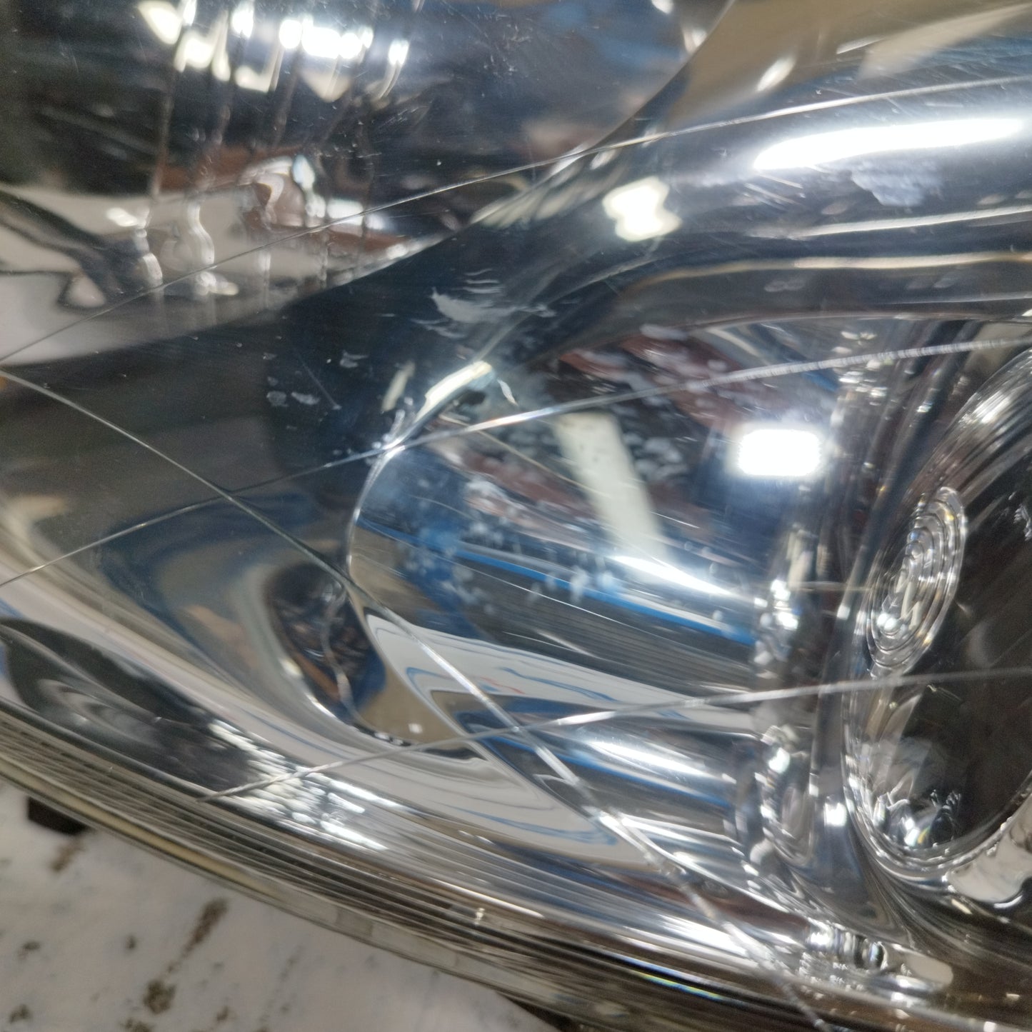 Left front light Mercedes A-Class W169 2007 Code: A1698200561 ecoAC9210