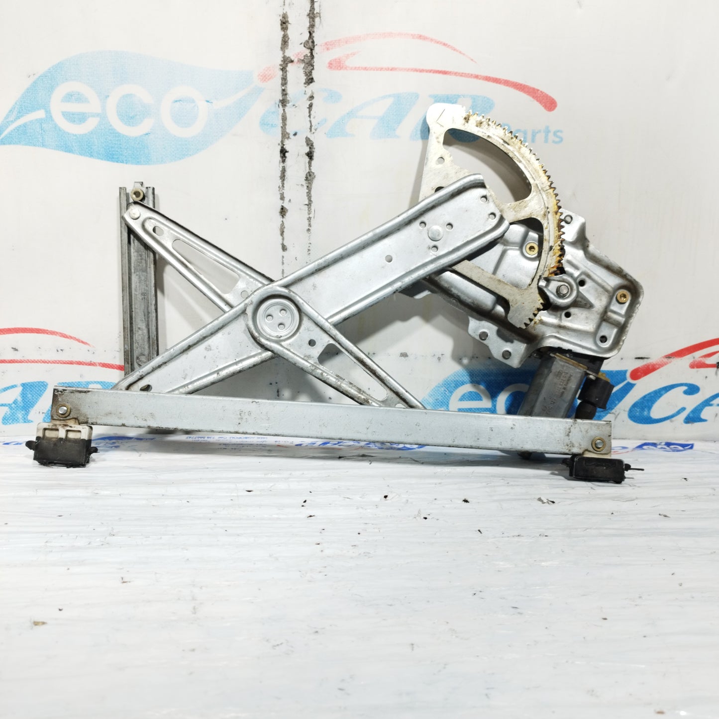 Front left rack Toyota Yaris 2005 Code: 106282XXX ecoAC10628
