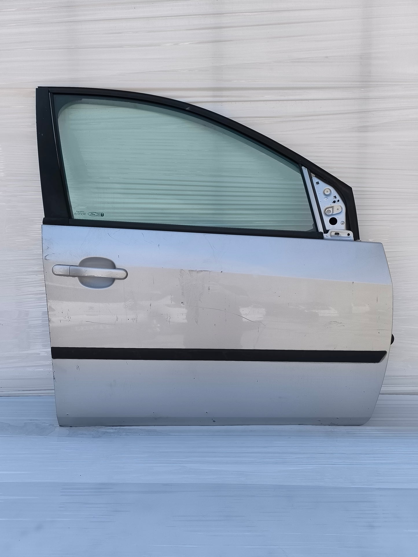 Sportello anteriore dx Ford Fiesta anno 2005 grigio argento ecoAG8186