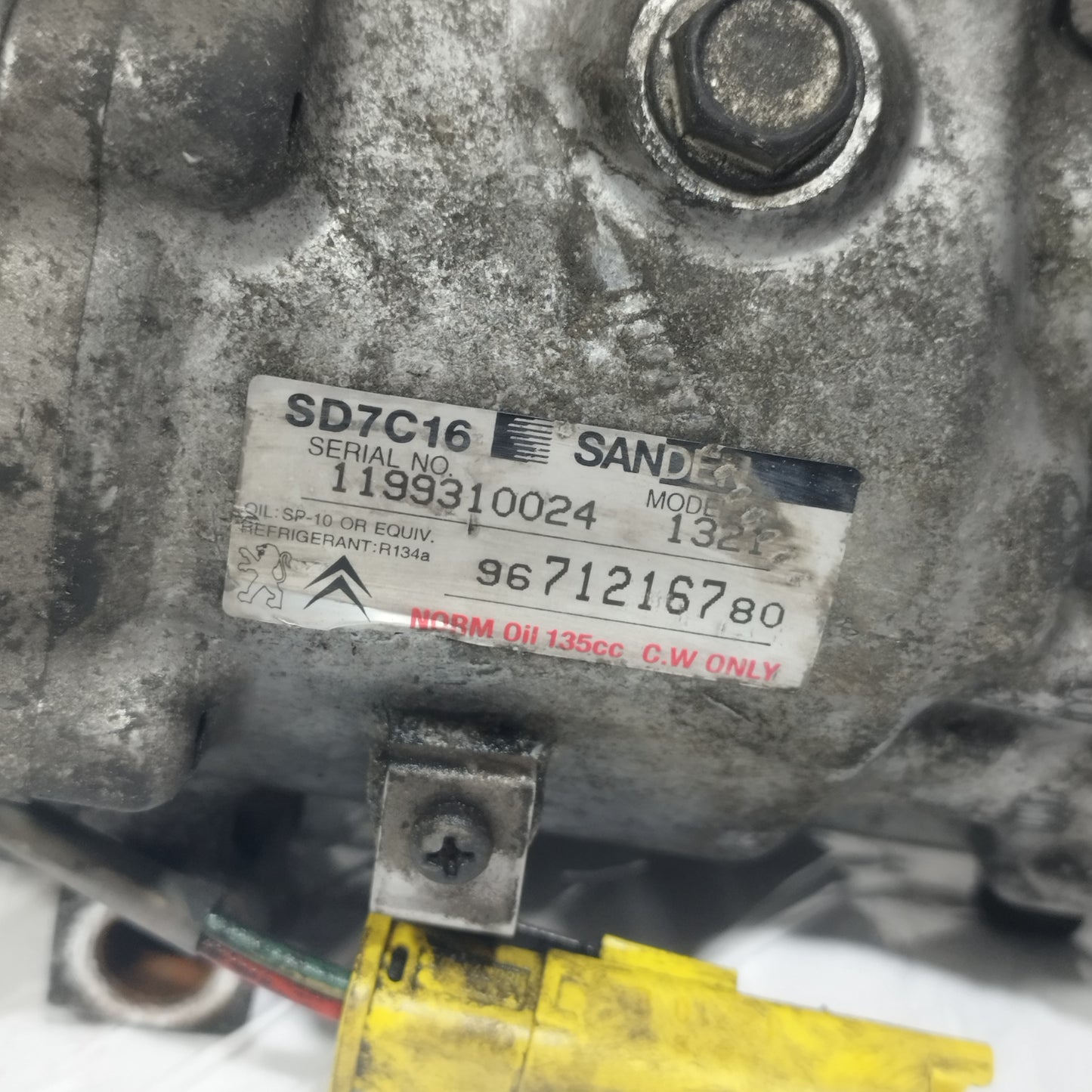 Compressore a / c Citroen C4 Grand Picasso 1.6 HDI 2006-2013 2 pin cod: 9671216780 ecoAC15497