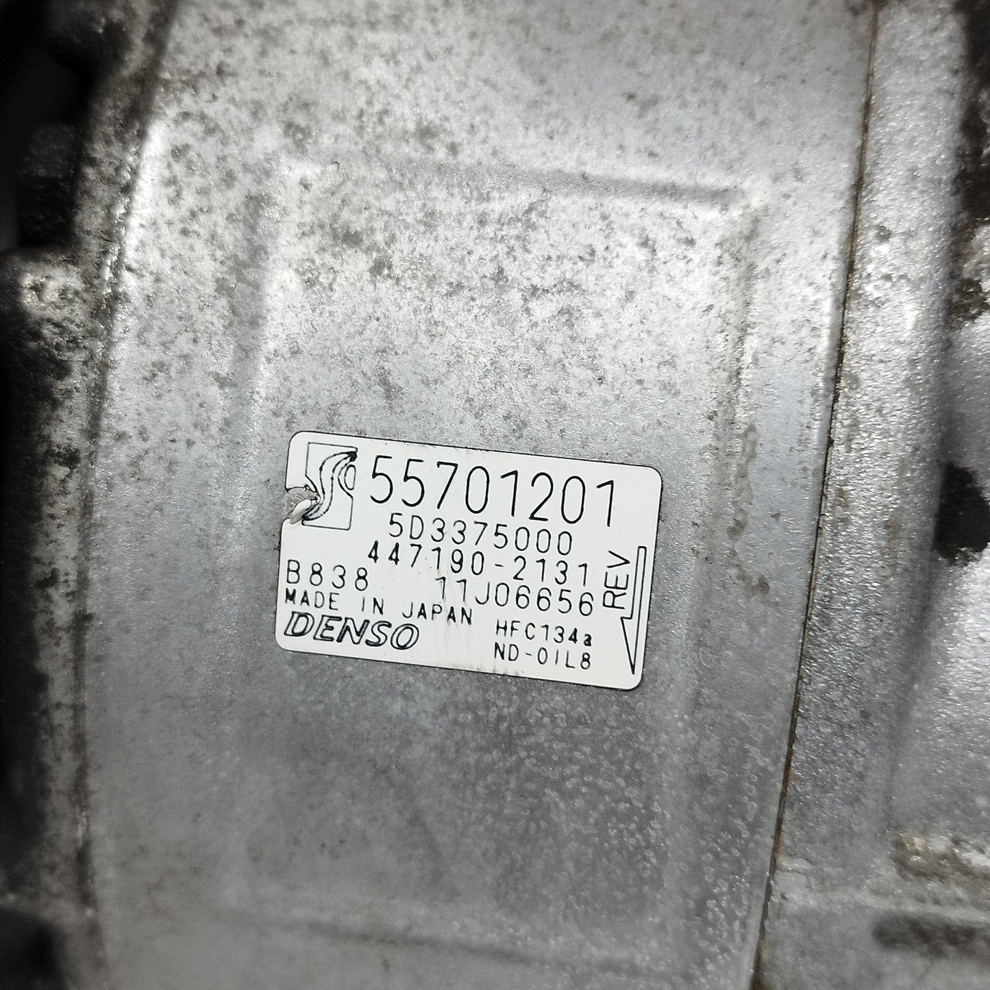 Compressore a / c  Fiat Bravo / Lancia Delta 1.6 MTJ 2008-2014 DENSO cod: 55701201 ecoAC15514
