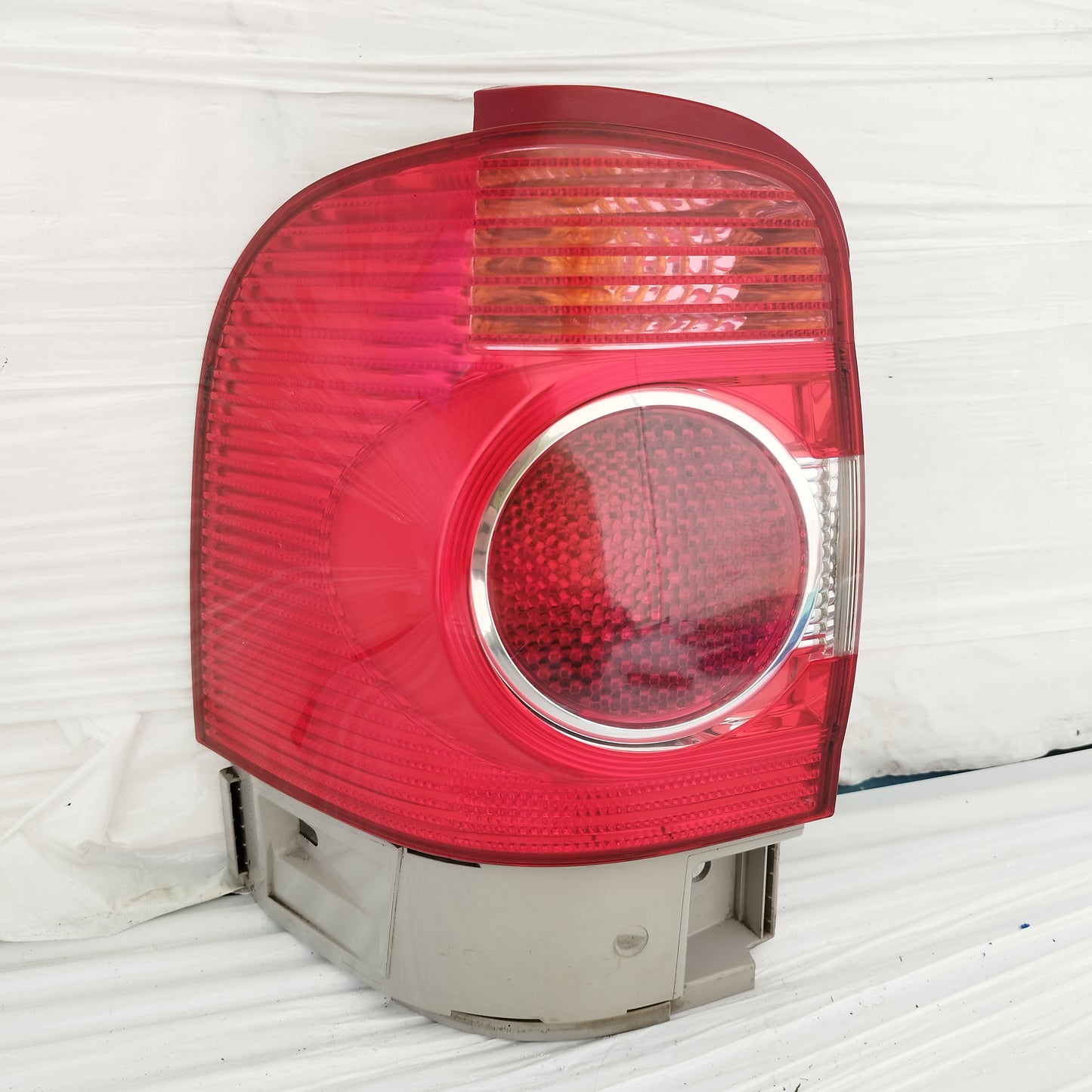 Fanale posteriore sx Volkswagen Sharan 2004 cod: 964989 ecoDM311