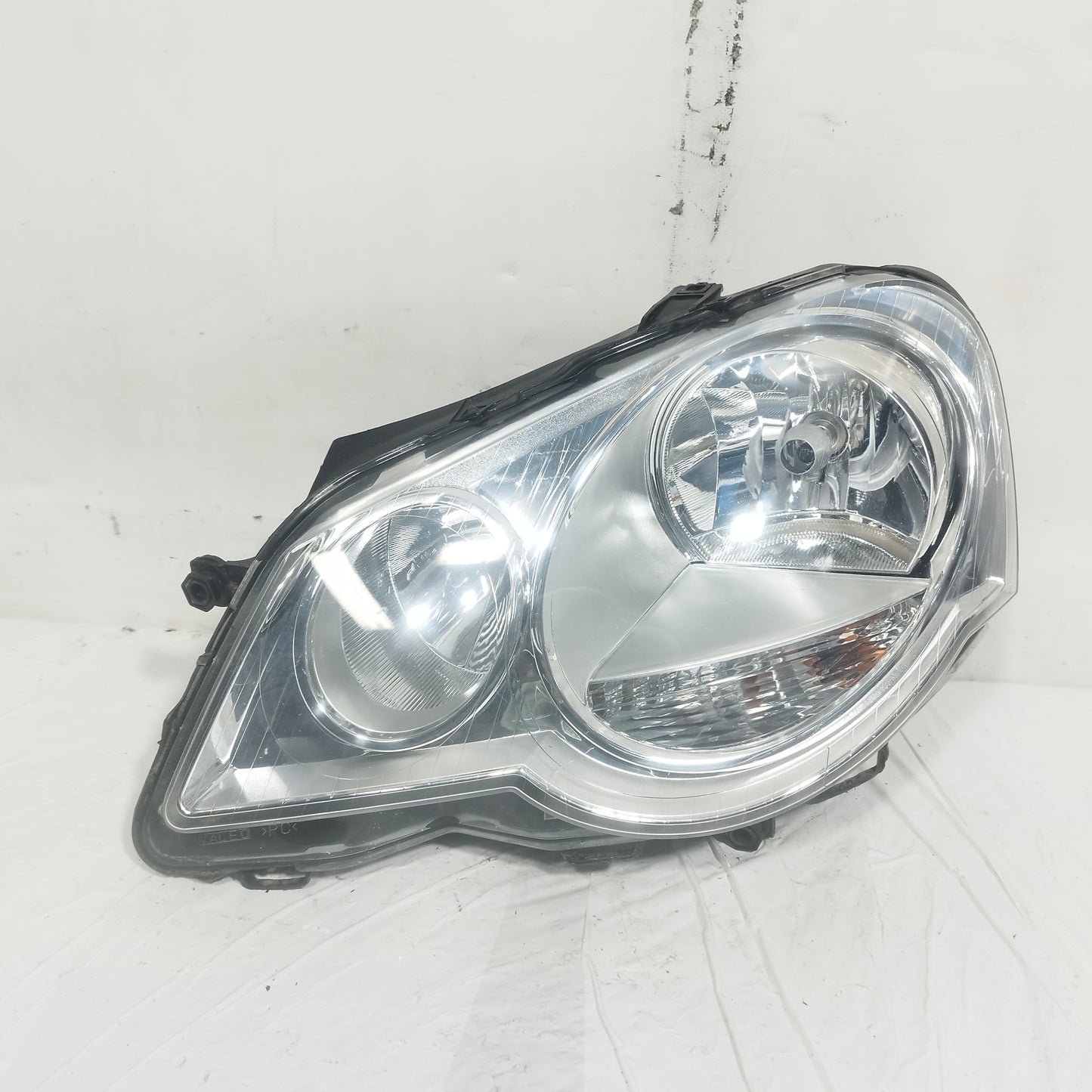 Fanale anteriore sx Volkswagen Polo 2008 cod: 89311999 ecoAC15133