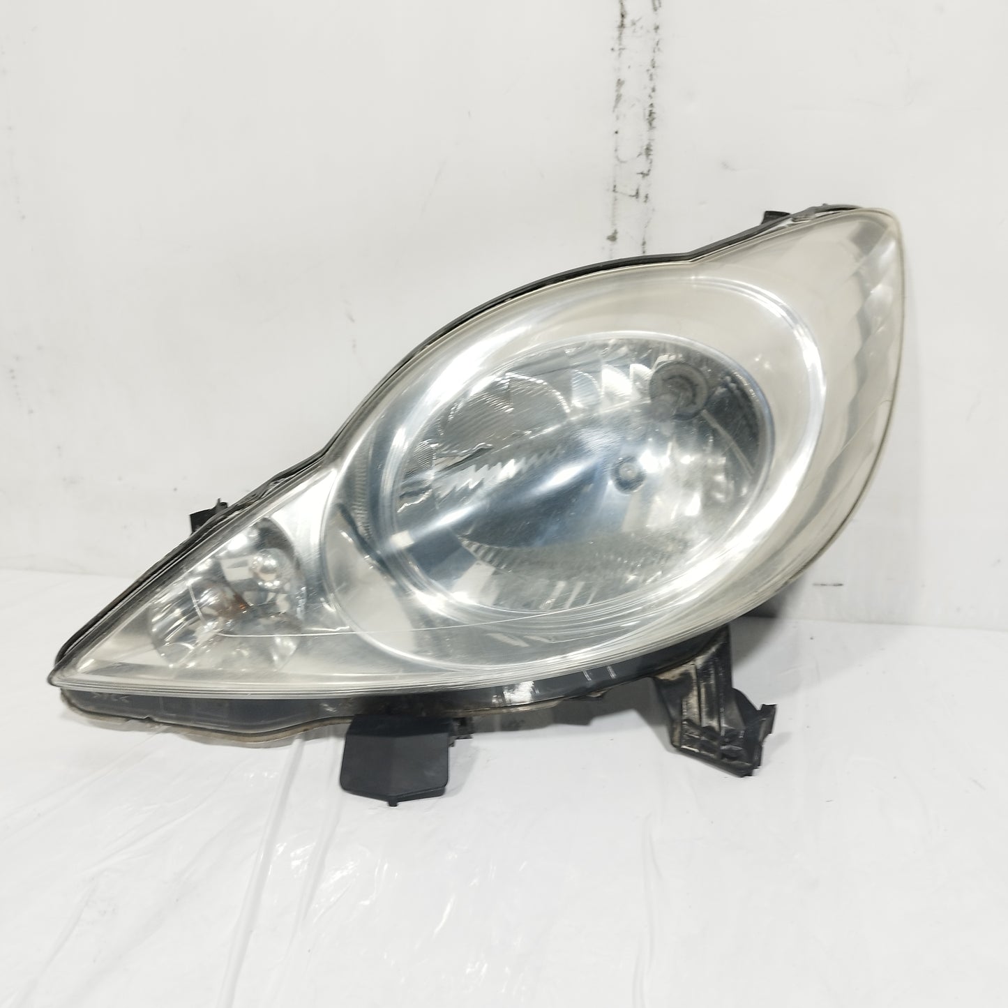 Fanale anteriore sx Peugeot 107 2007 Cod: 89032403 ecoAC15008