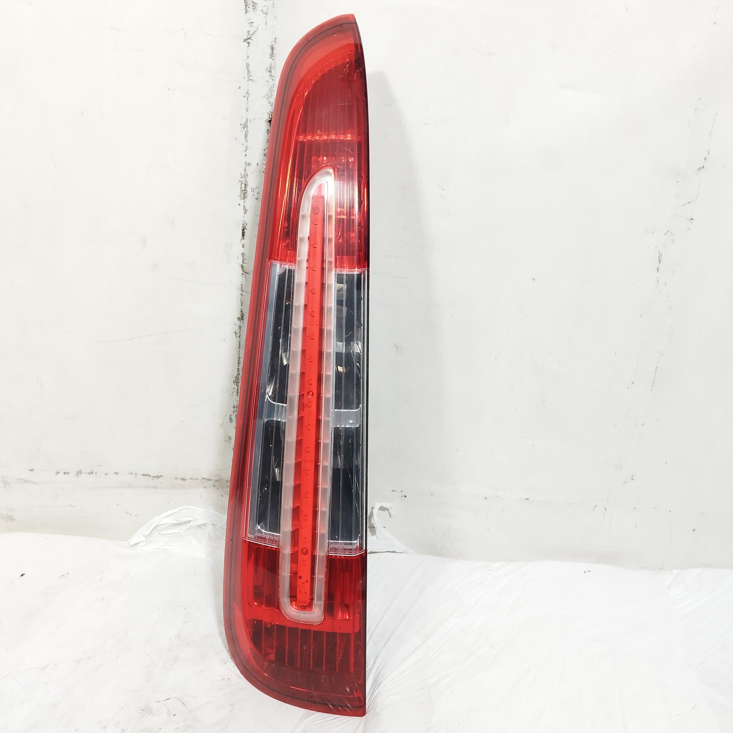 Fanale posteriore sx a led Ford C-Max I (DM2) 2007-2010 ecoAC16554