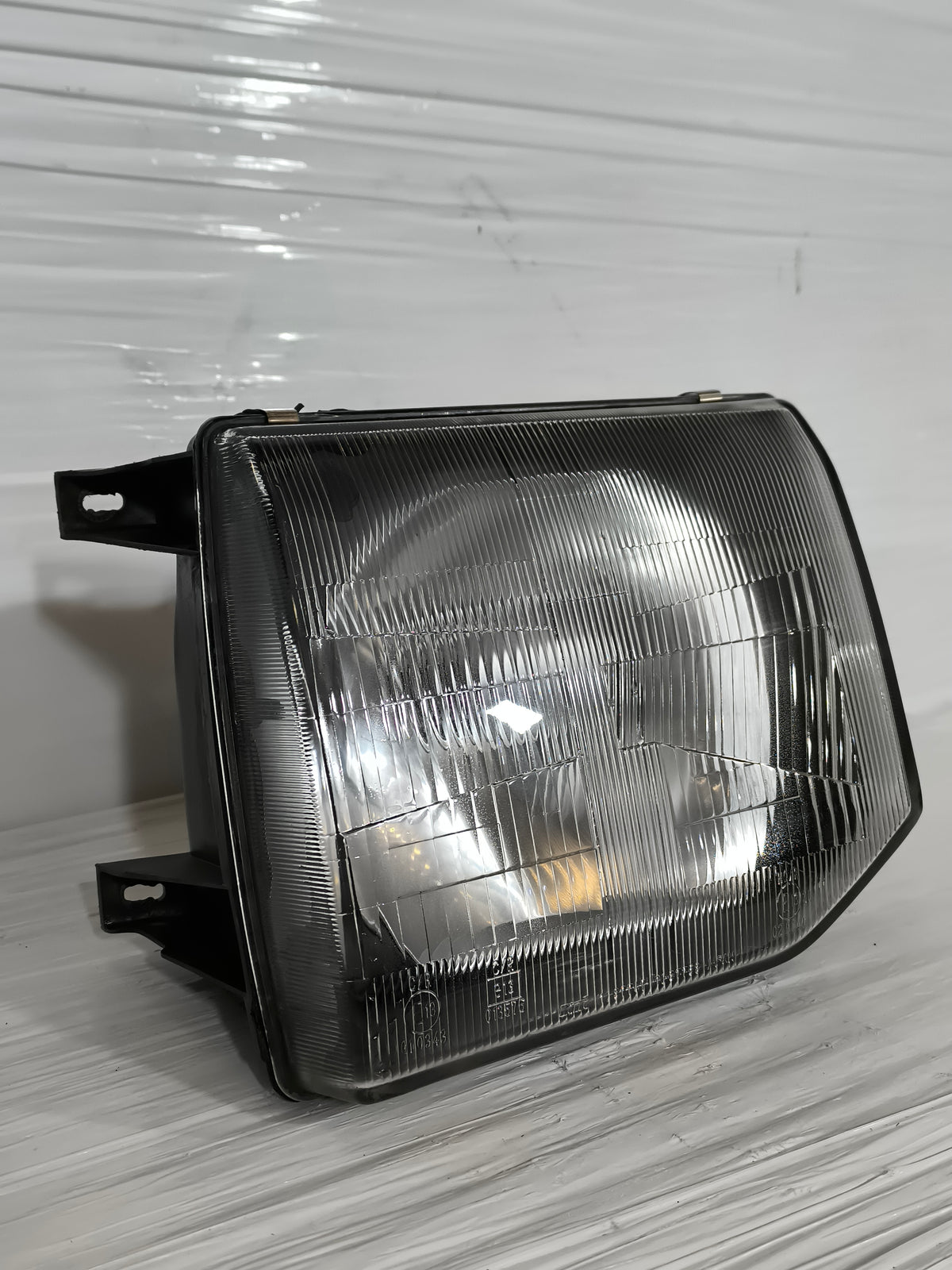 Fanale anteriore sx Mitsubishi Pajero II (V20) anno 1997-2000 ecoAG9919