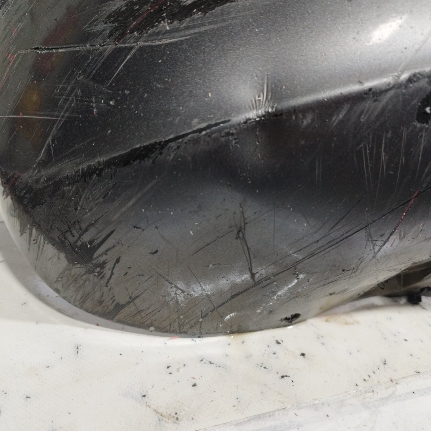 Dunkelgraue Frontstoßstange Mercedes A-Klasse 2009 ecoAC10132