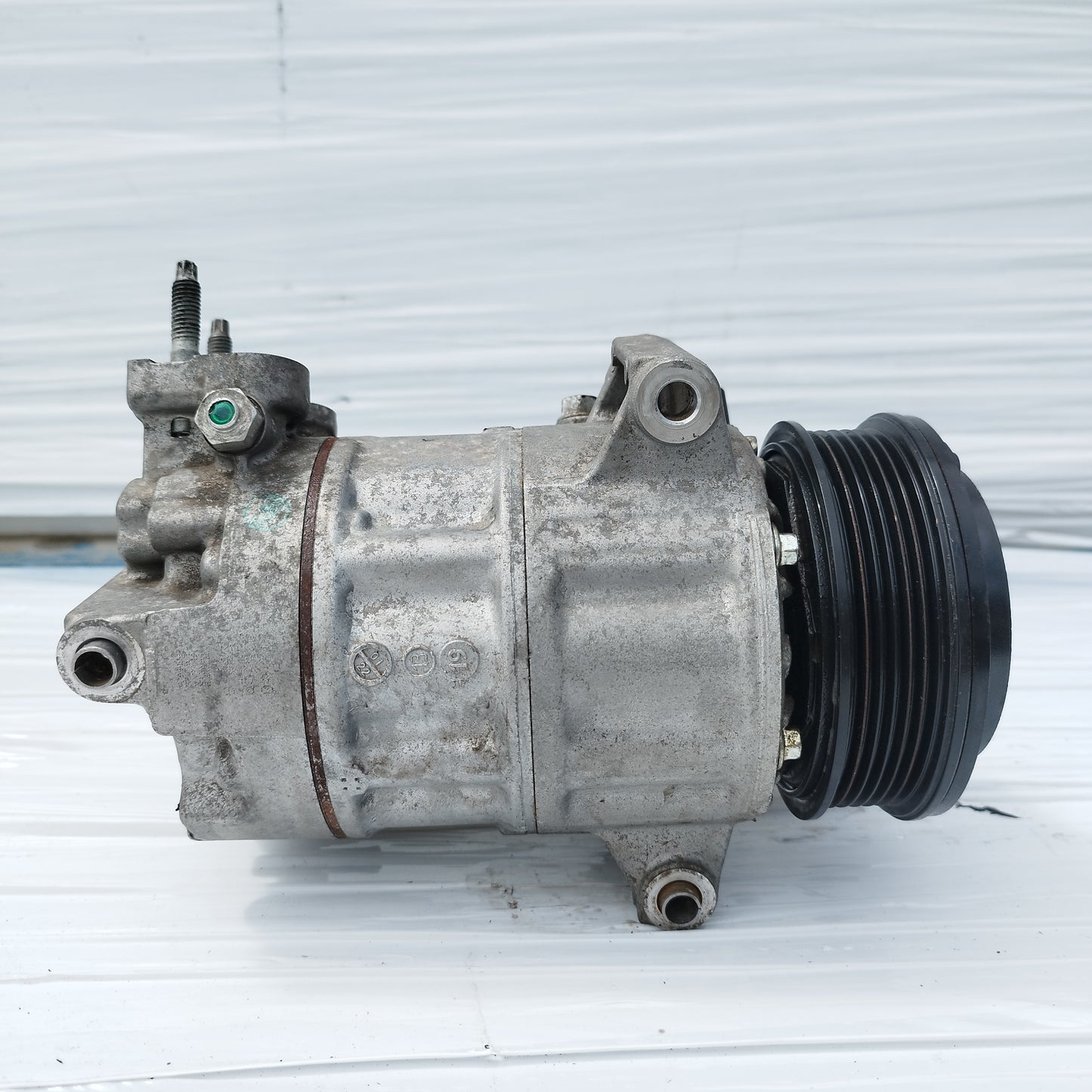 Compressore a / c Ford Focus 1.0 TB 2020 2 pin cod: JX61-19D629-HA ecoAC15701