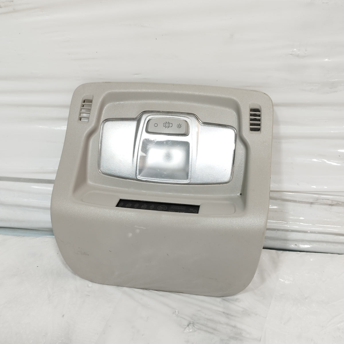 Luce di cortesia Citroen C3 III 2016-2024 cod: 9811856677 ecoAC17253