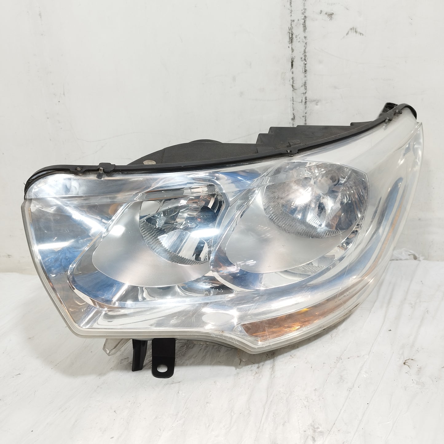 Fanale anteriore sx Citroen C4 II (B7) 2010-2014 cod: 46430711 ecoAC16561