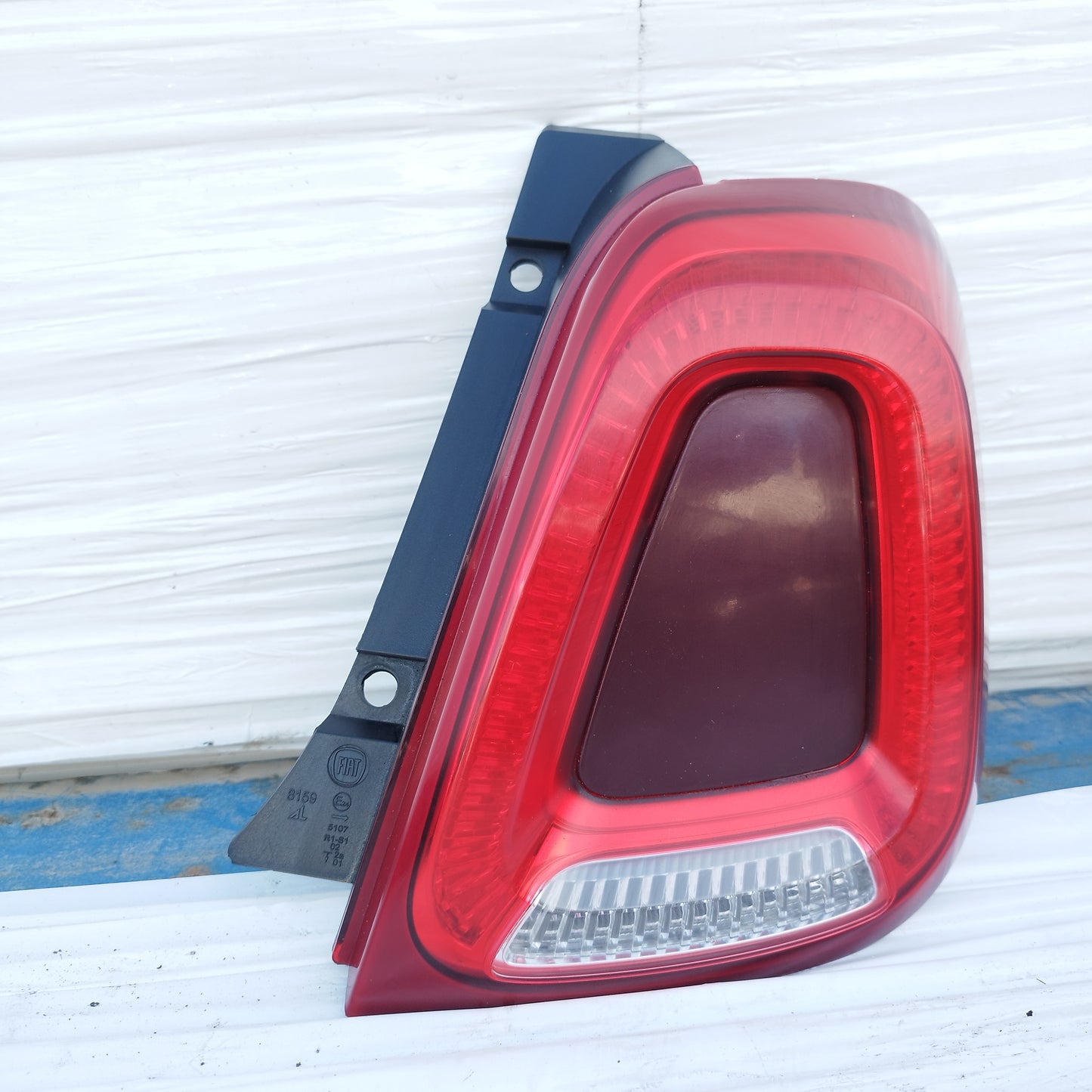 Fanale posteriore dx Fiat 500 2018 cod: 81598002 ecoDM136