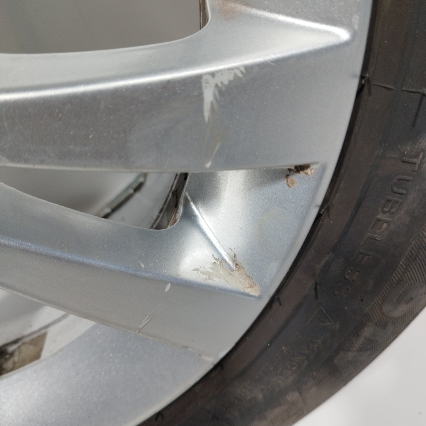 Alloy Wheels with Tires Alfa Romeo Giulietta 2015 ecoAC11608