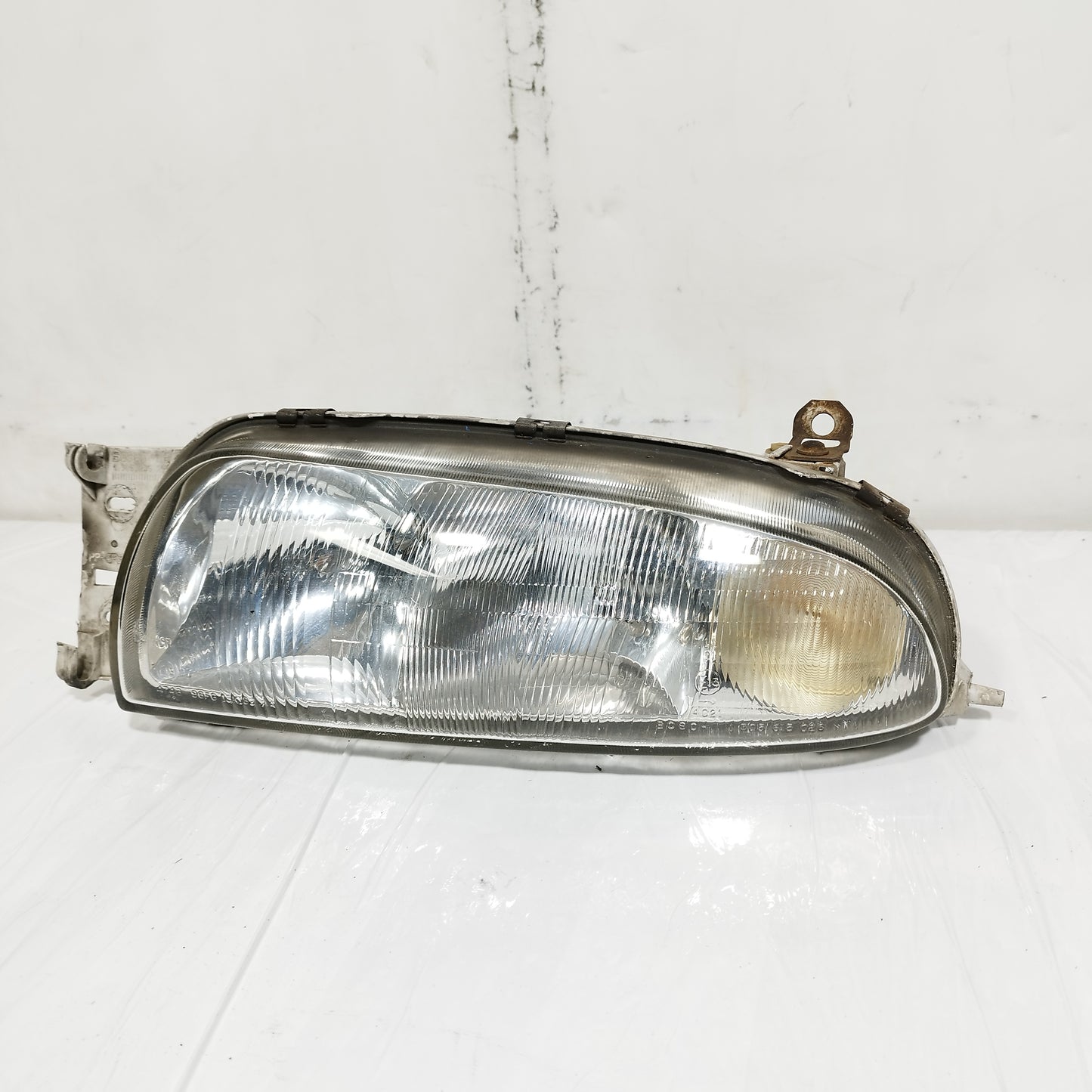 Fanale anteriore sx Ford Fiesta 1996 Cod: 0301049201 ecoAC14938