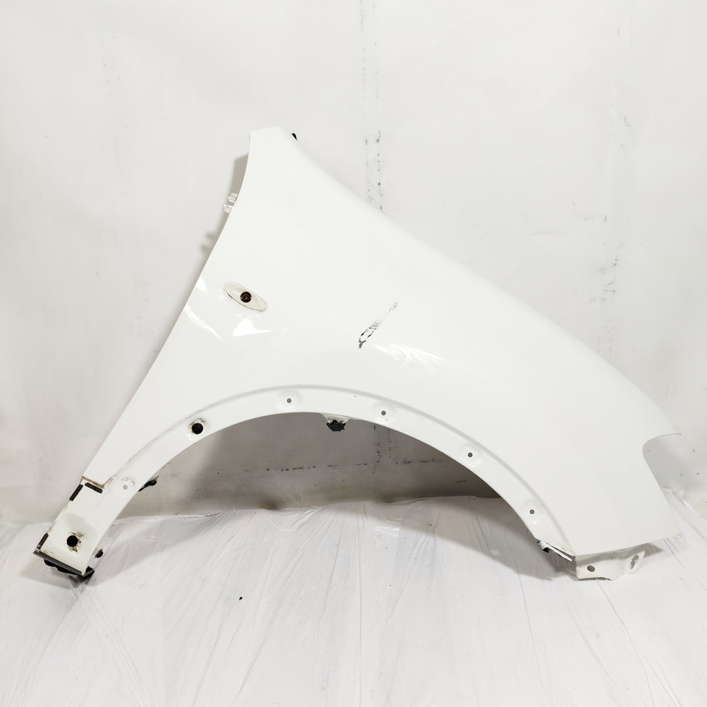 Parafango anteriore dx bianco Nissan Qashqai 2012 ecoAC14552