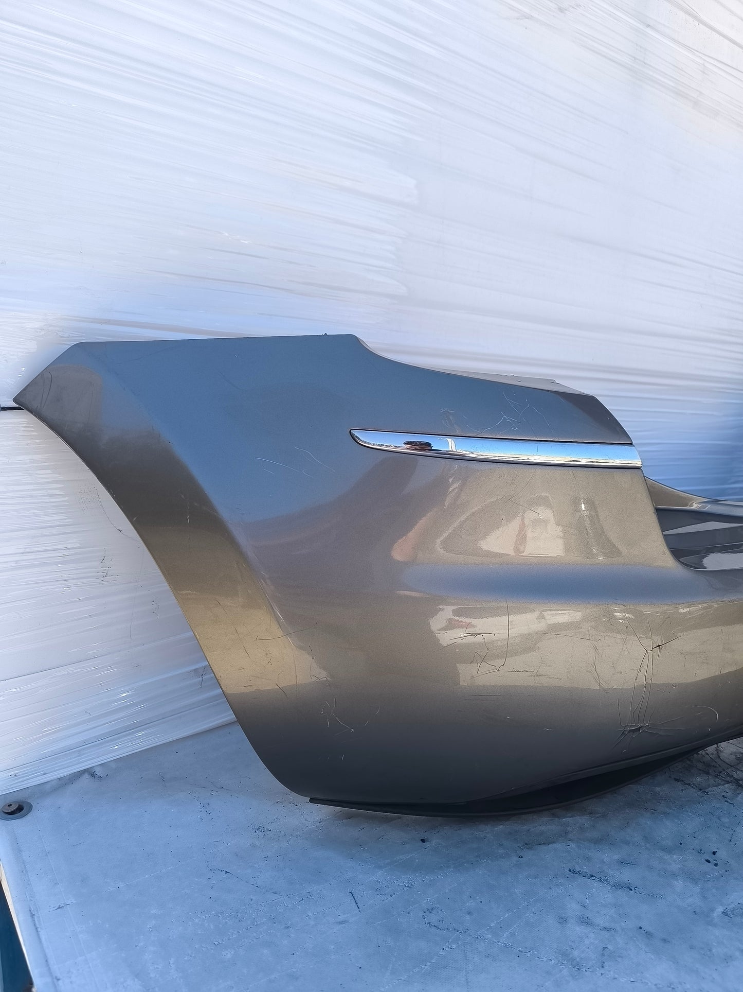 Paraurti posteriore grigio scuro Lancia Musa anno 2010 ecoAG8375