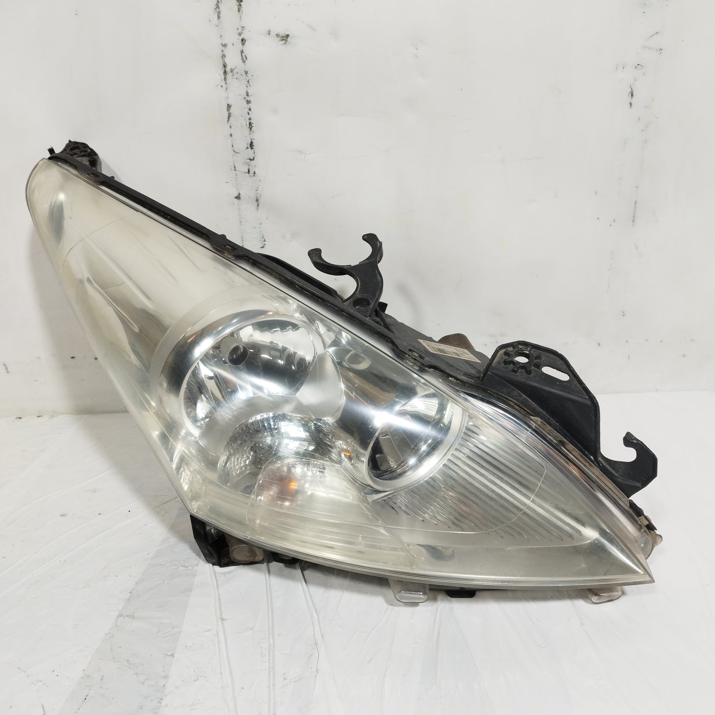 Fanale anteriore dx Peugeot 5008 2013 cod: 9682519080 ecoAC15123