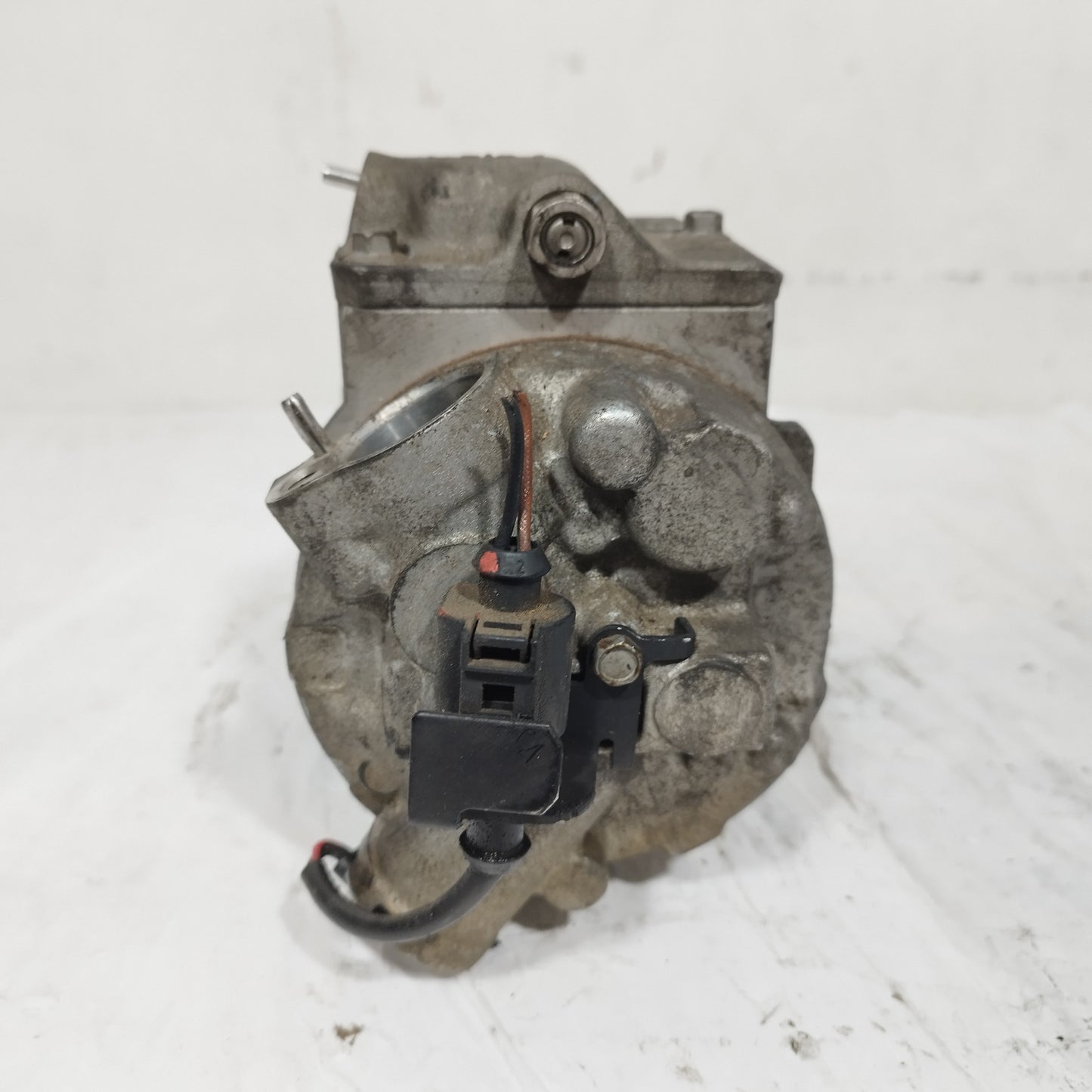 Compressore a / c Volkswagen Polo (9N) 1.4 B 2001-2014 cod: 6Q0820808F ecoAC16258