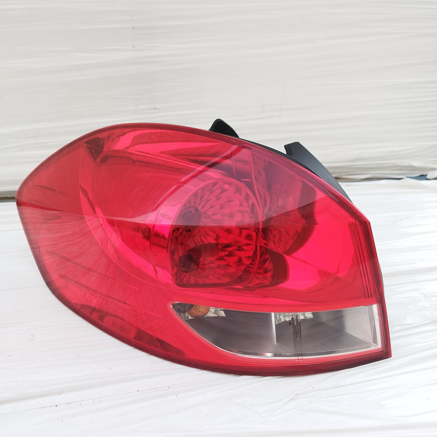 Fanale posteriore sx Renault Clio 2010 SW cod: 8200586843 ecoDM085