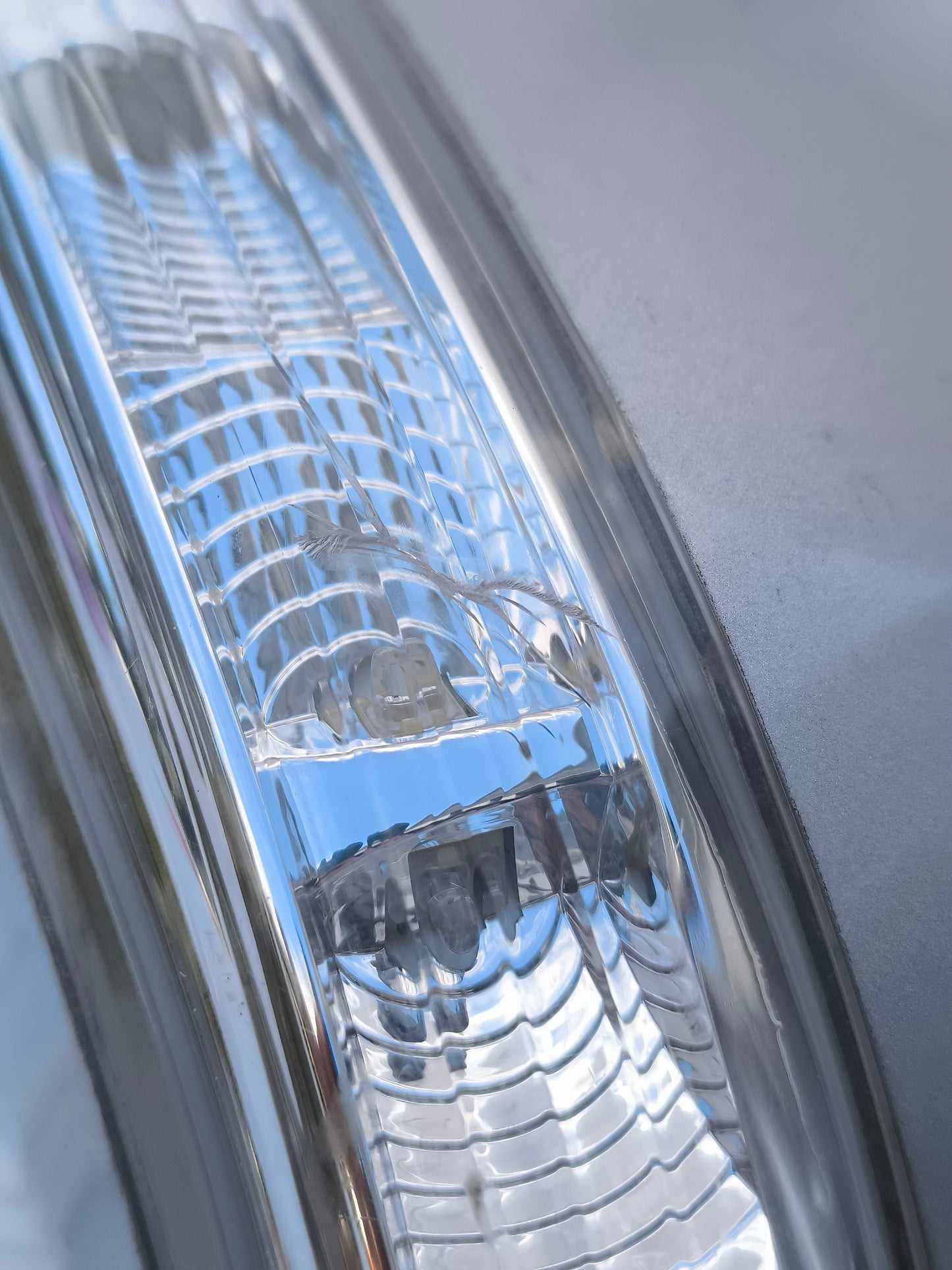 Left mirror silver grey Chevrolet Captiva year 2008 8 pin ecoAG6691