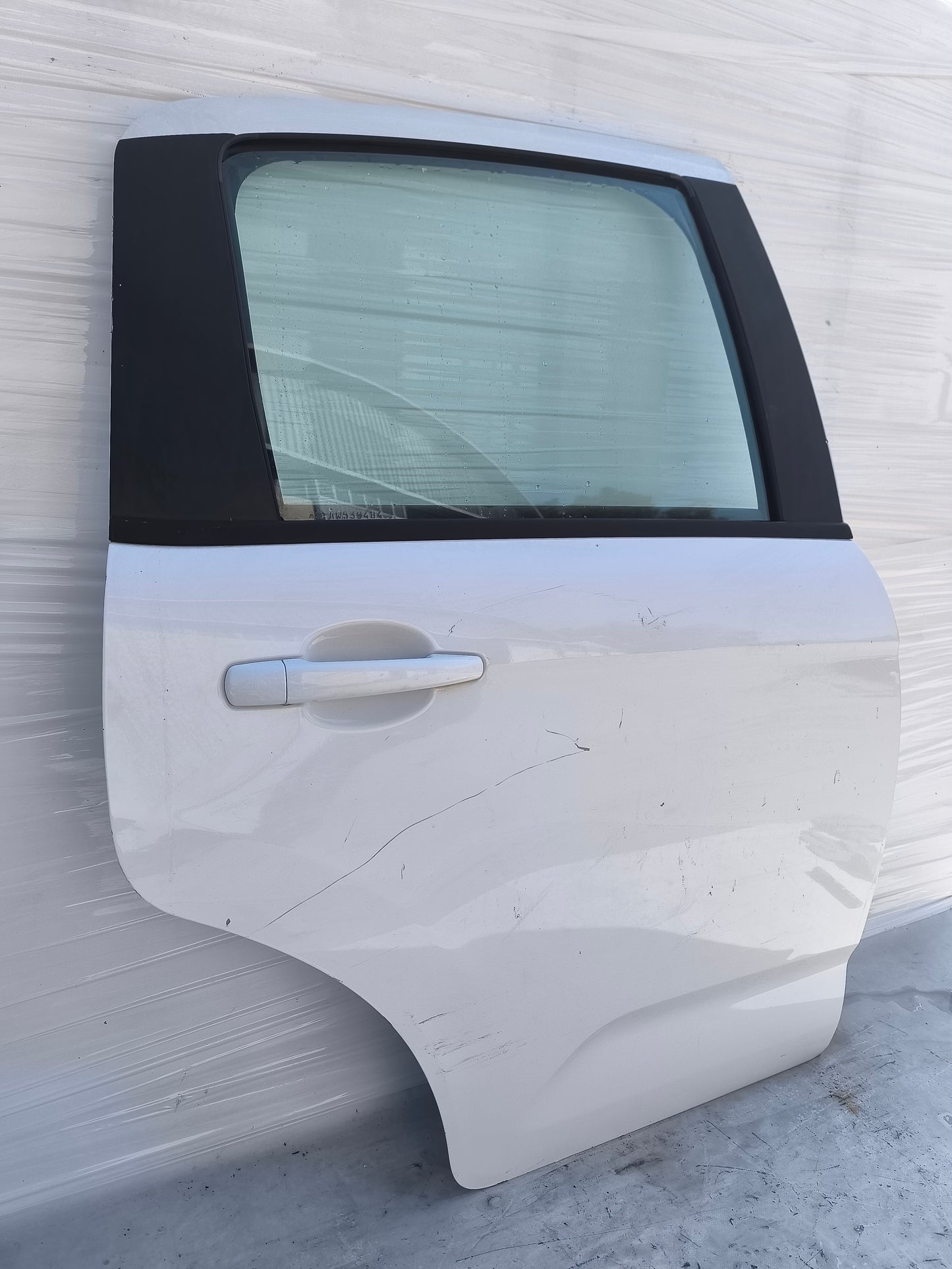 Sportello posteriore dx bianco Citroen C3 anno 2009-2016 ecoAG7957