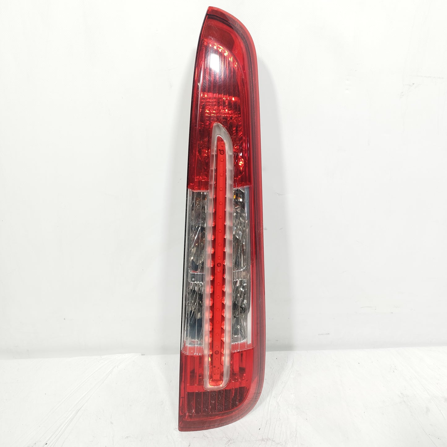 Ford C-Max 2009 ecoAC4457 LED-Rückleuchte rechts