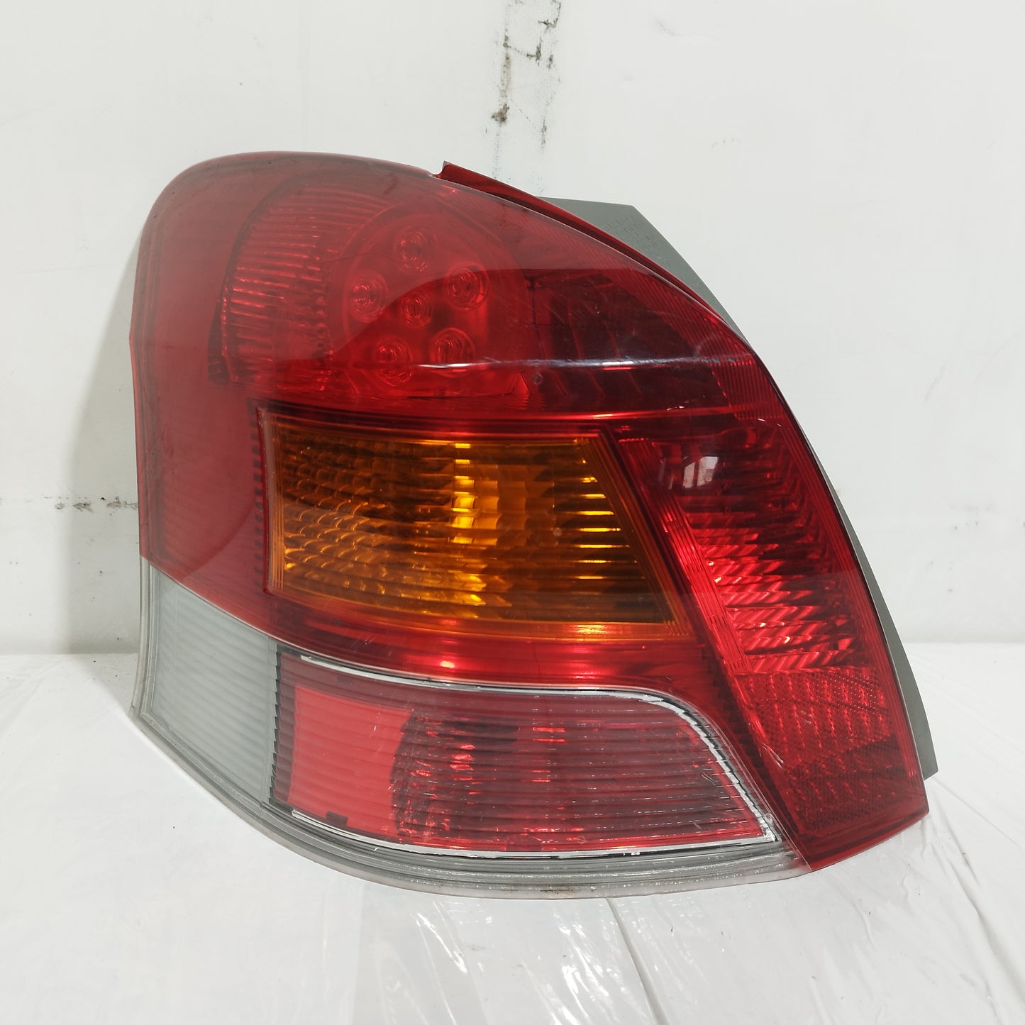 Fanale posteriore sx a Led Toyota Yaris II (XP90) Restyling 2009-2011 DEPO cod: 08-212-19T3L-F ecoAC14905