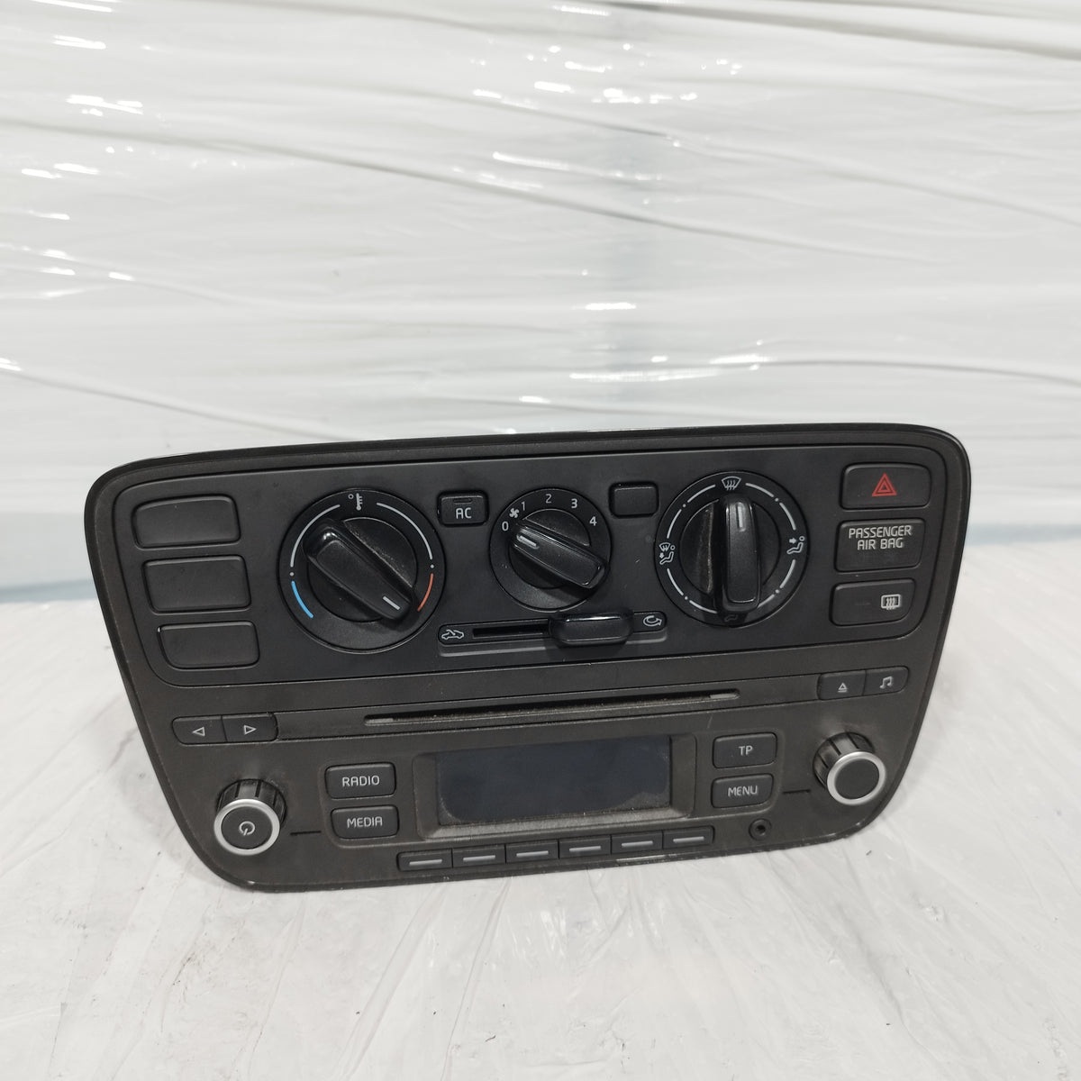 Pulsantiera a / c con autoradio Seat Mii 2011-2019 cod: 1S0820045T / 1SL035156 ecoAC16867