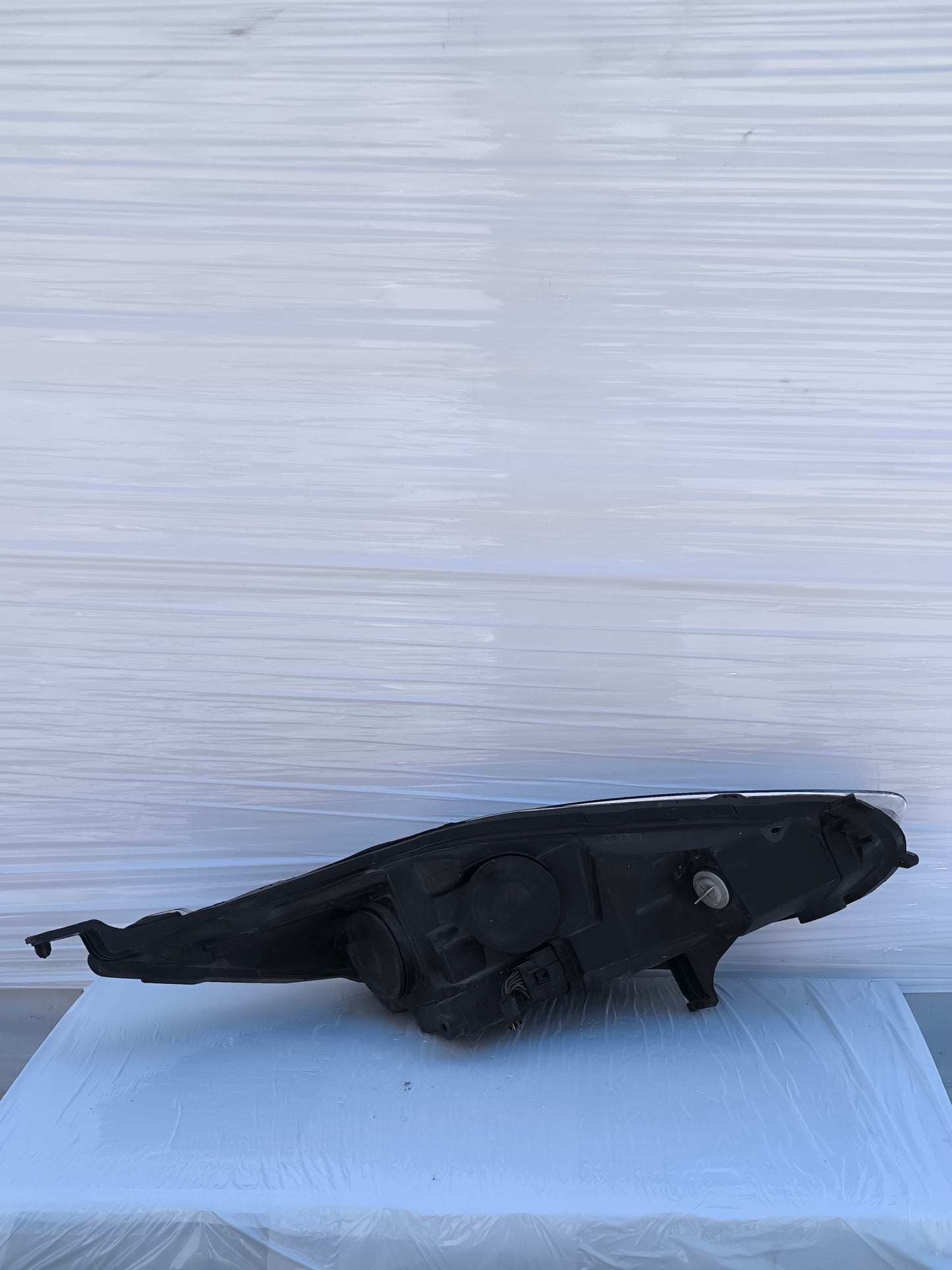Fanale anteriore sx Ford Fiesta (mk7) Restyling anno 2010-2017 ecoAG8411