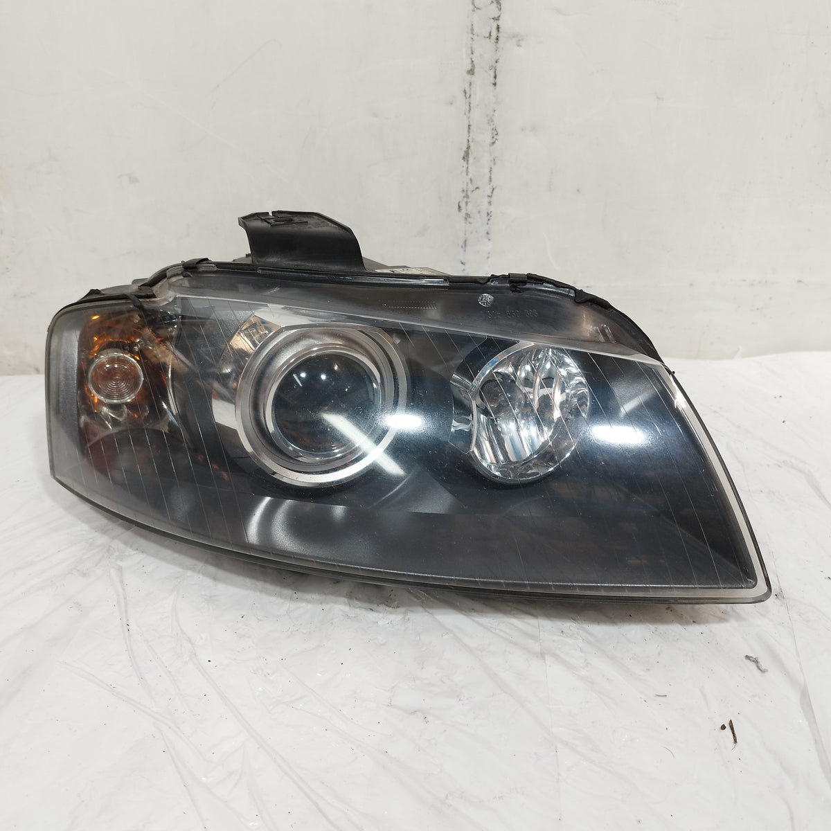 Fanale anteriore dx Xenon Audi A3 (8P / 8PA) 2005-2008 cod: 8P0941030R ecoAC16722
