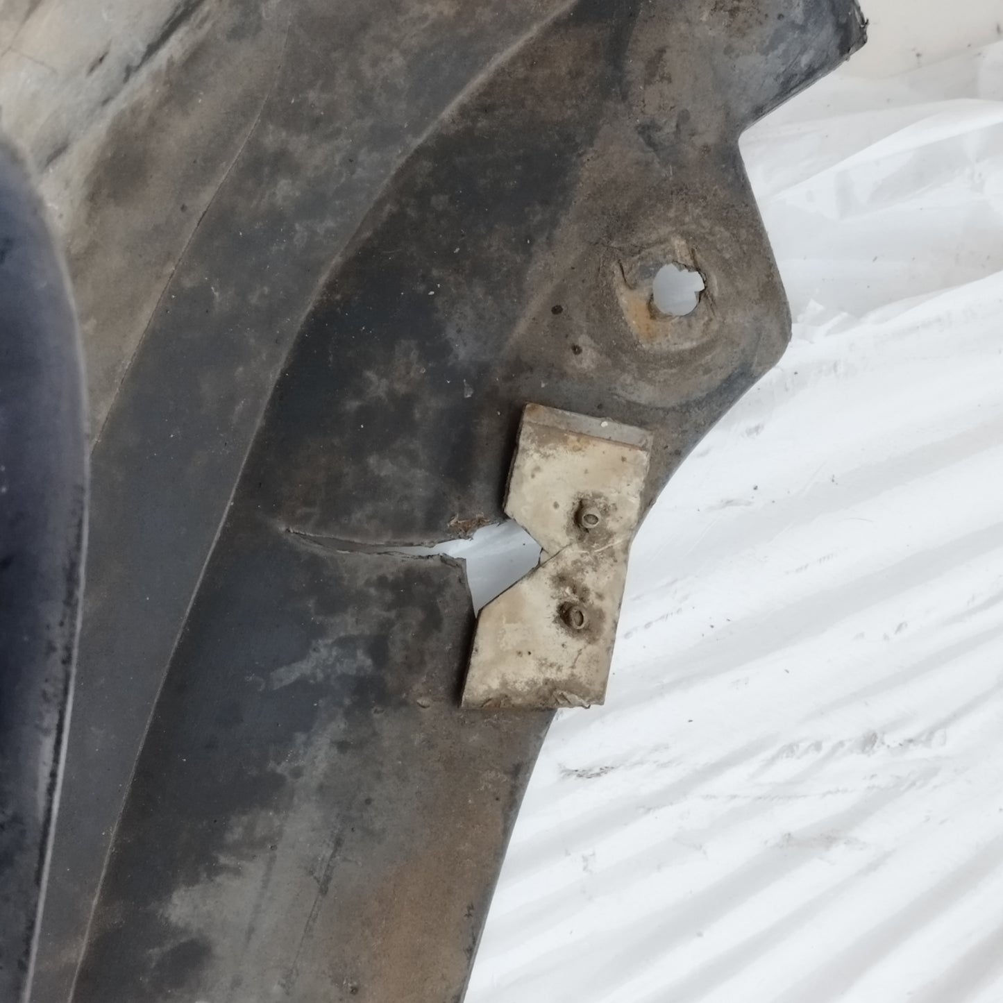 Paraurti anteriore nero BMW Serie 3 E90 2008 ecoAC14204