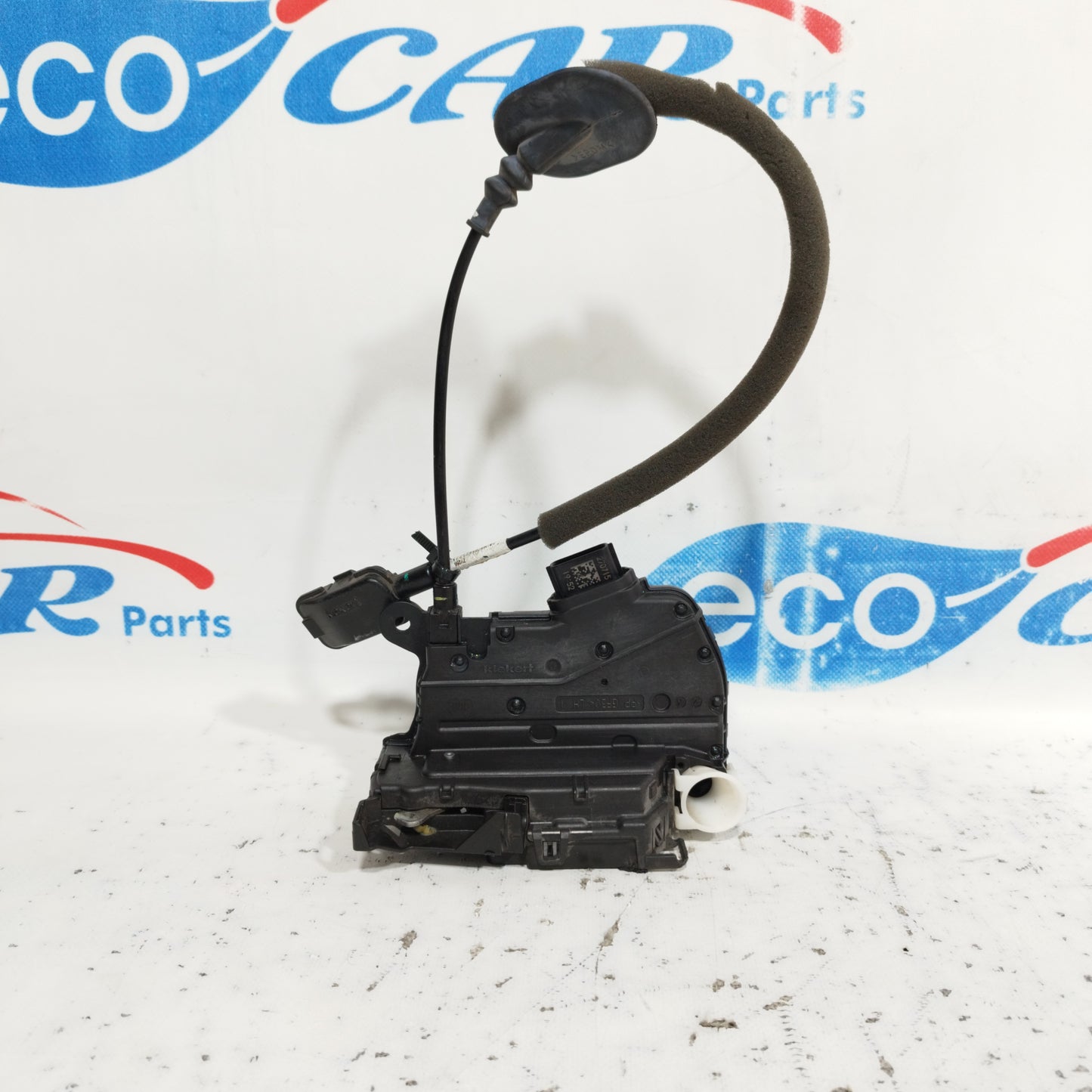 Front left lock Renault Clio 2015 4 pin code: 805033000R ecoAC8663