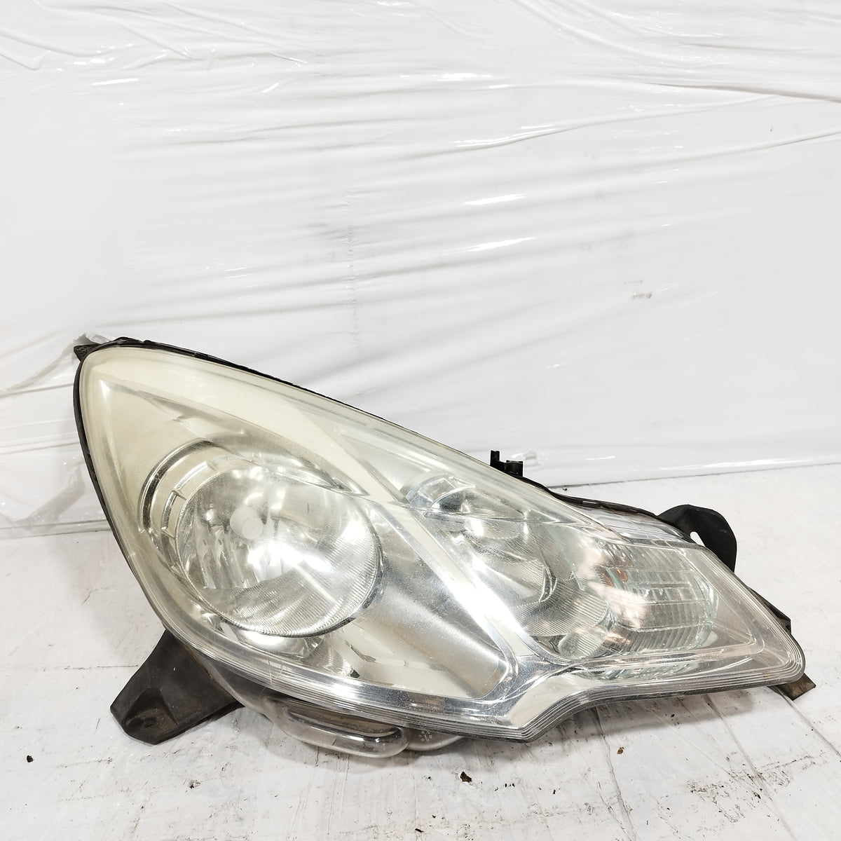 Fanale anteriore dx Citroen C3 II (SC / A51) 2009-2013 cod: 9673814380-02 ecoAC17439