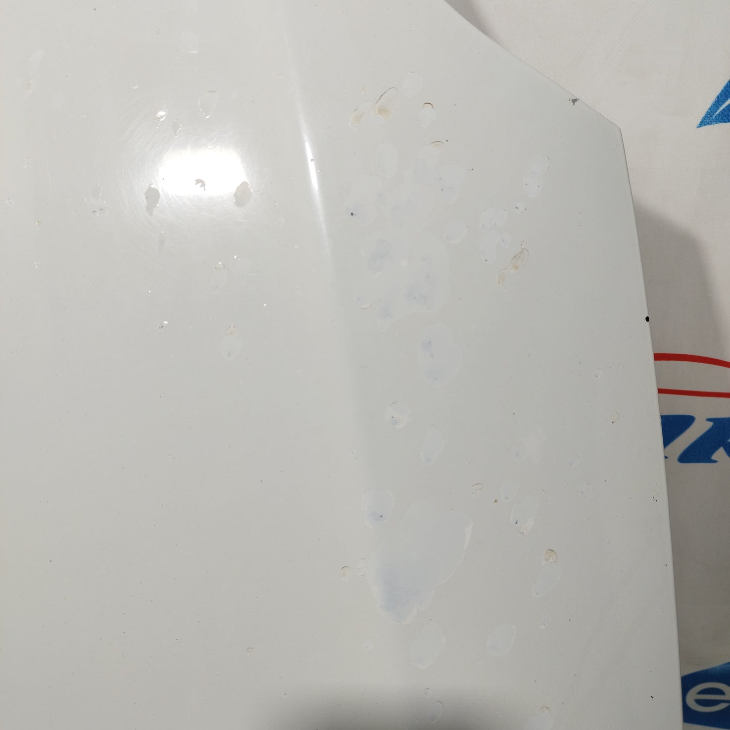 Weiße Motorhaube Fiat Punto Evo 2012 ecoAC10010