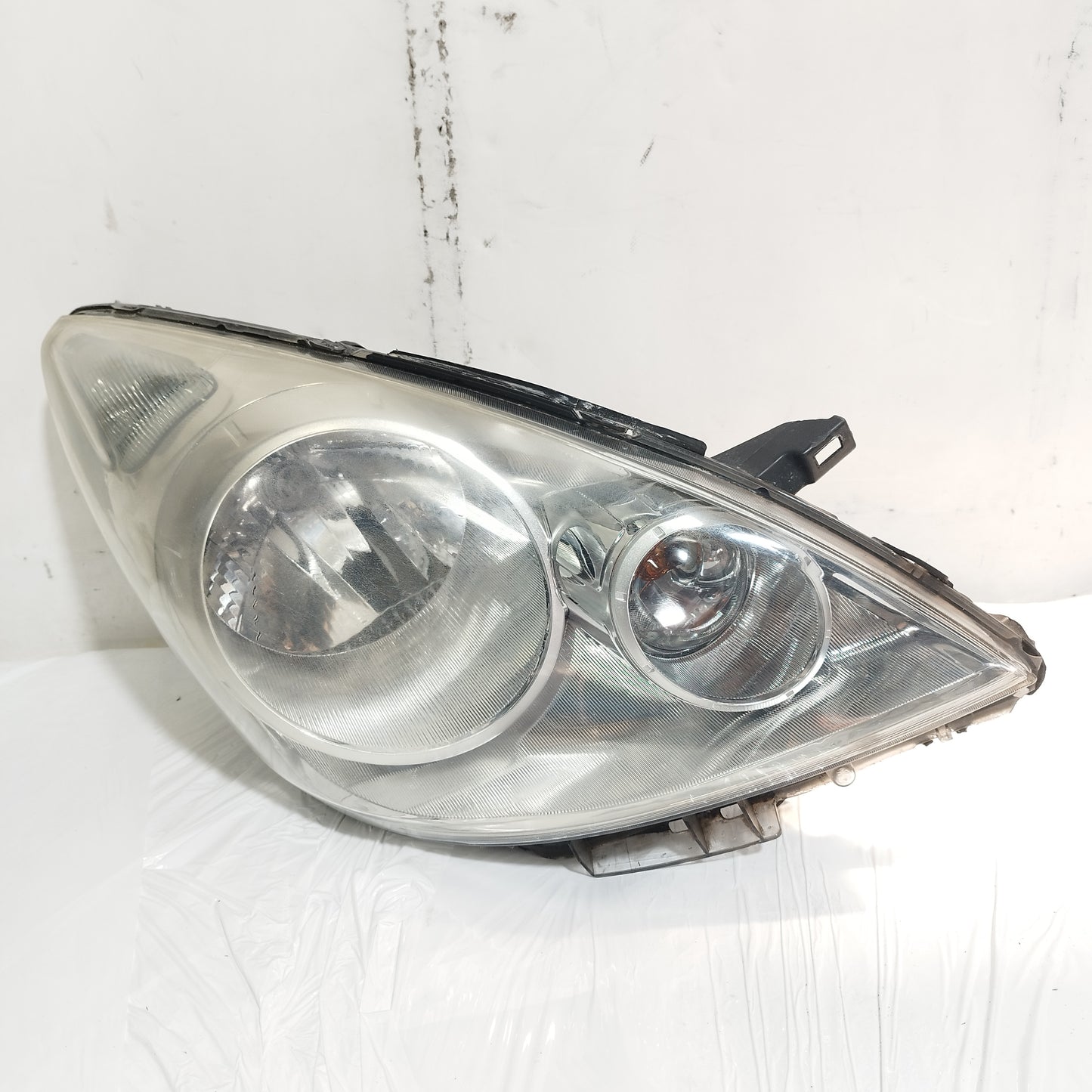 Fanale anteriore dx Nissan Note 2010 cod: 26010bh10b ecoAC15922