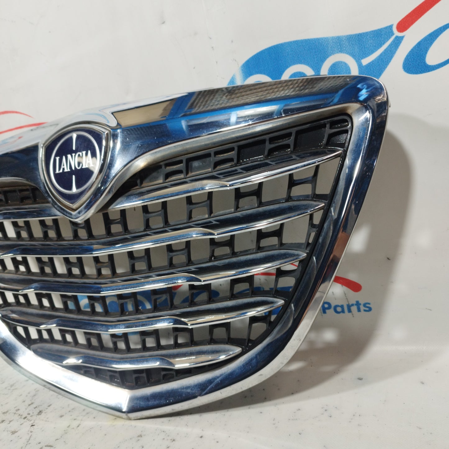 Front center grille Lancia Delta 2011 ecoAC9541