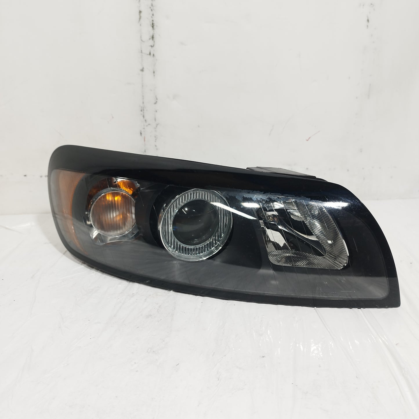 Fanale anteriore dx Volvo C30 2007 cod: 0301232202 ecoAC14754