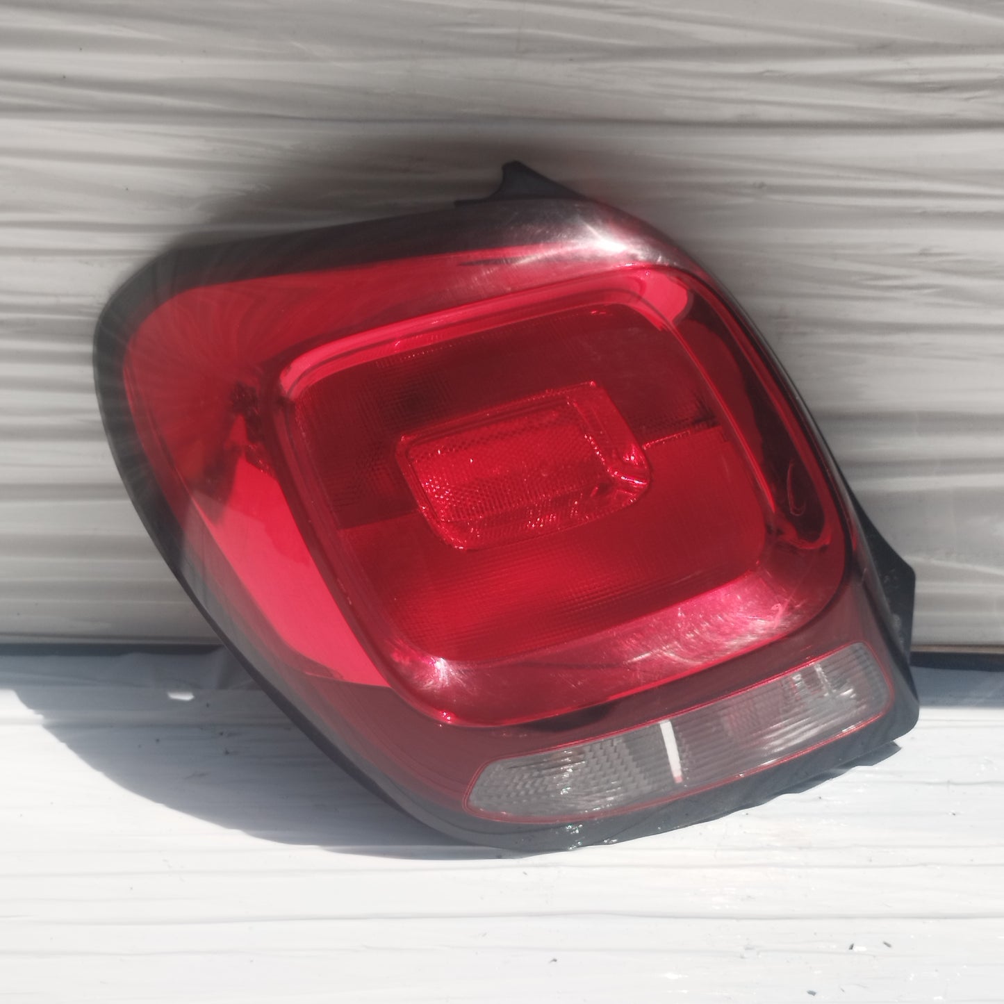 Fanale posteriore sx Citroen C1 2016 cod: 81560-0H152 ecoDM215