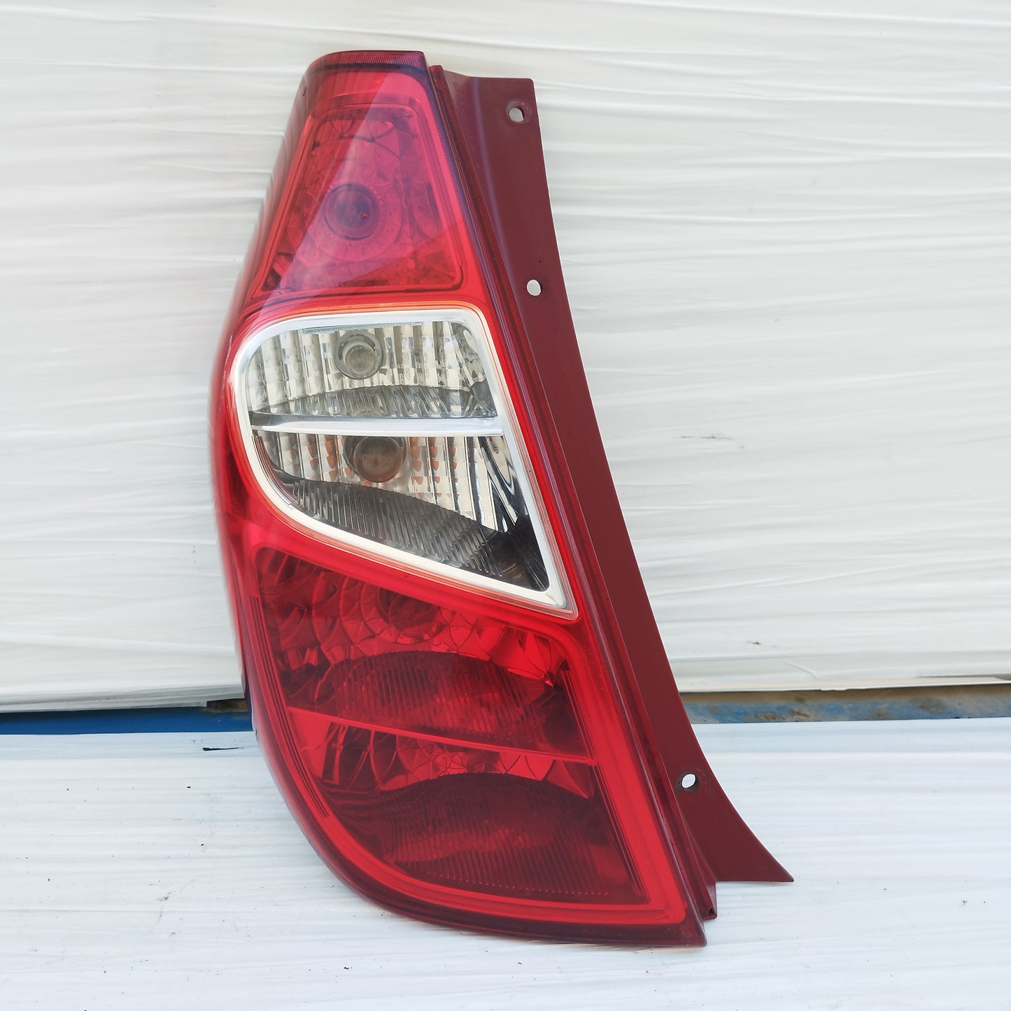 Fanale posteriore sx Hyundai I10 2012 ecoDM076