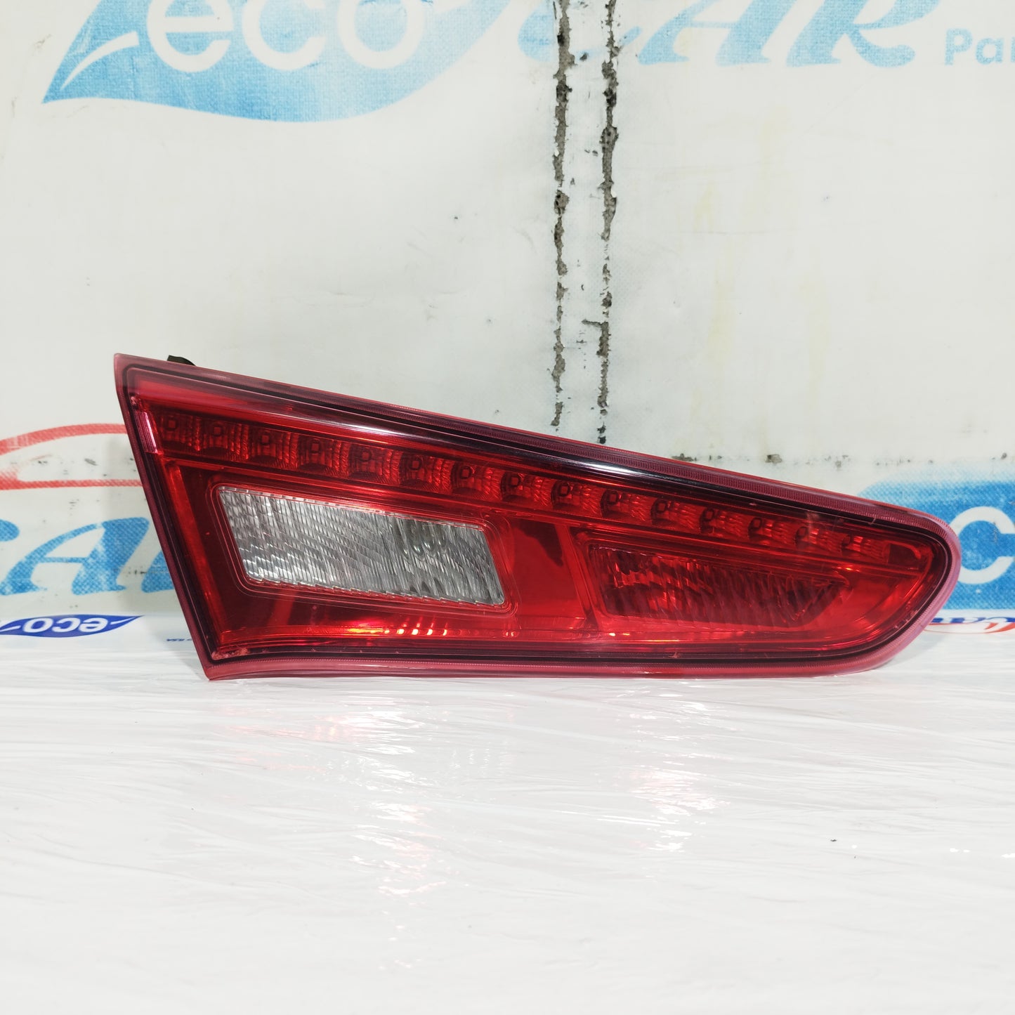 Alfa Romeo Giulietta 2015 ecoAC11221 linkes inneres Rücklicht