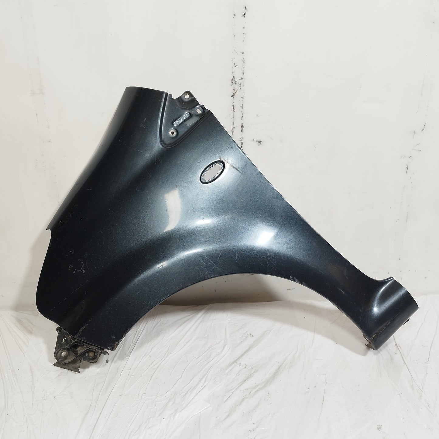 Parafango anteriore sx grigio scuro Toyota Aygo 2006 ecoAC15181