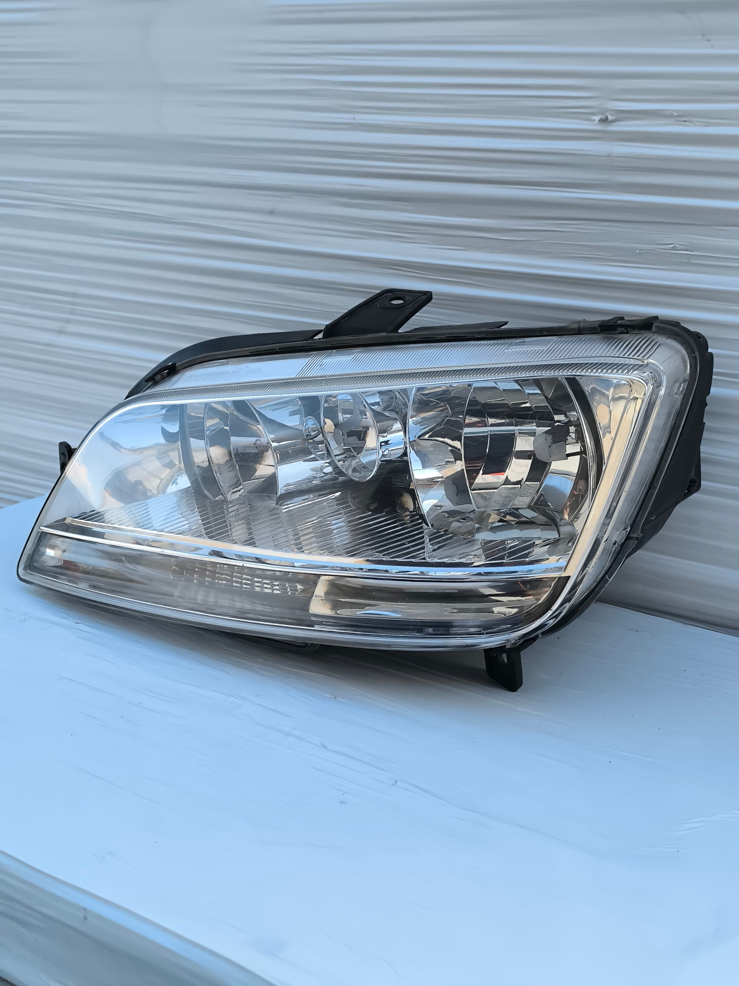 Fanale anteriore sx freccia bianca Fiat Idea / Multipla ecoAG7846