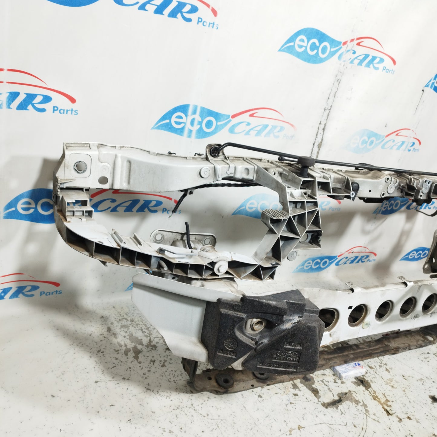 Ford Focus 2011 ecoAC11241 Kompletter Frontgrill mit Verstärkung