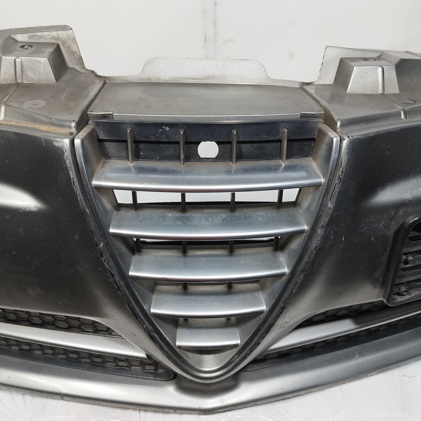 Paraurti anteriore grigio scuro Alfa Romeo 147 2006 ecoAC12815