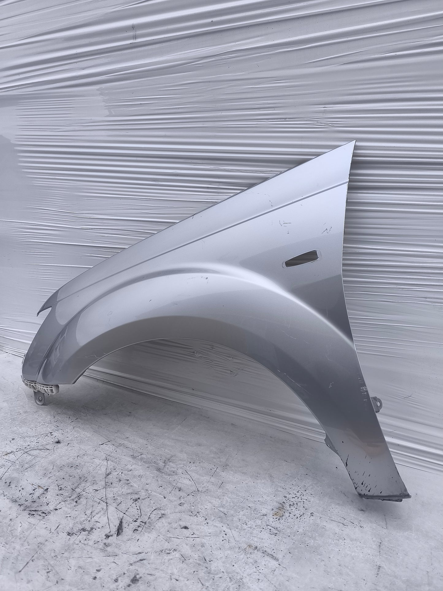 Parafango sx Mitsubishi Outlander II anno 2007-2012 grigio argento ecoAG8228