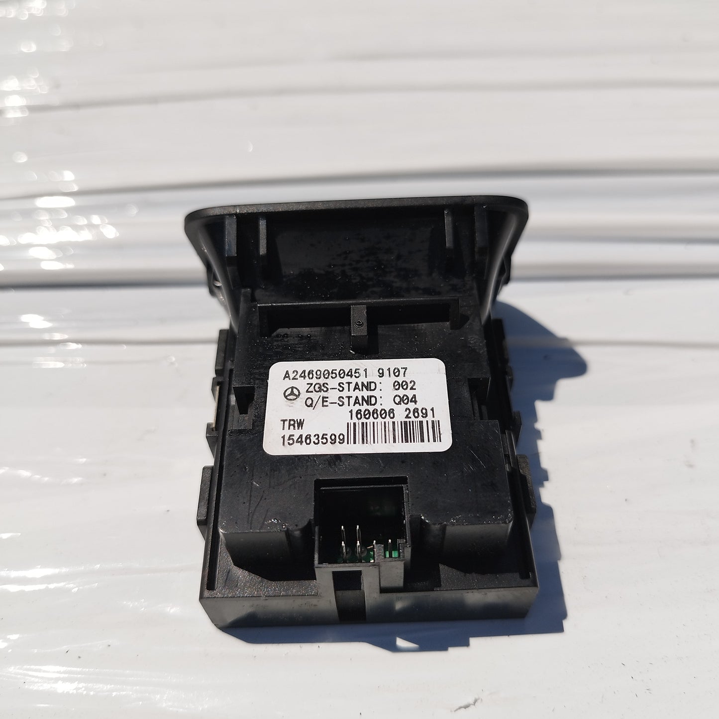 Pulsante Freno a mano / stazionamento Mercedes Classe A W176 2012-2018 cod: A2469050451 ecoAC15800
