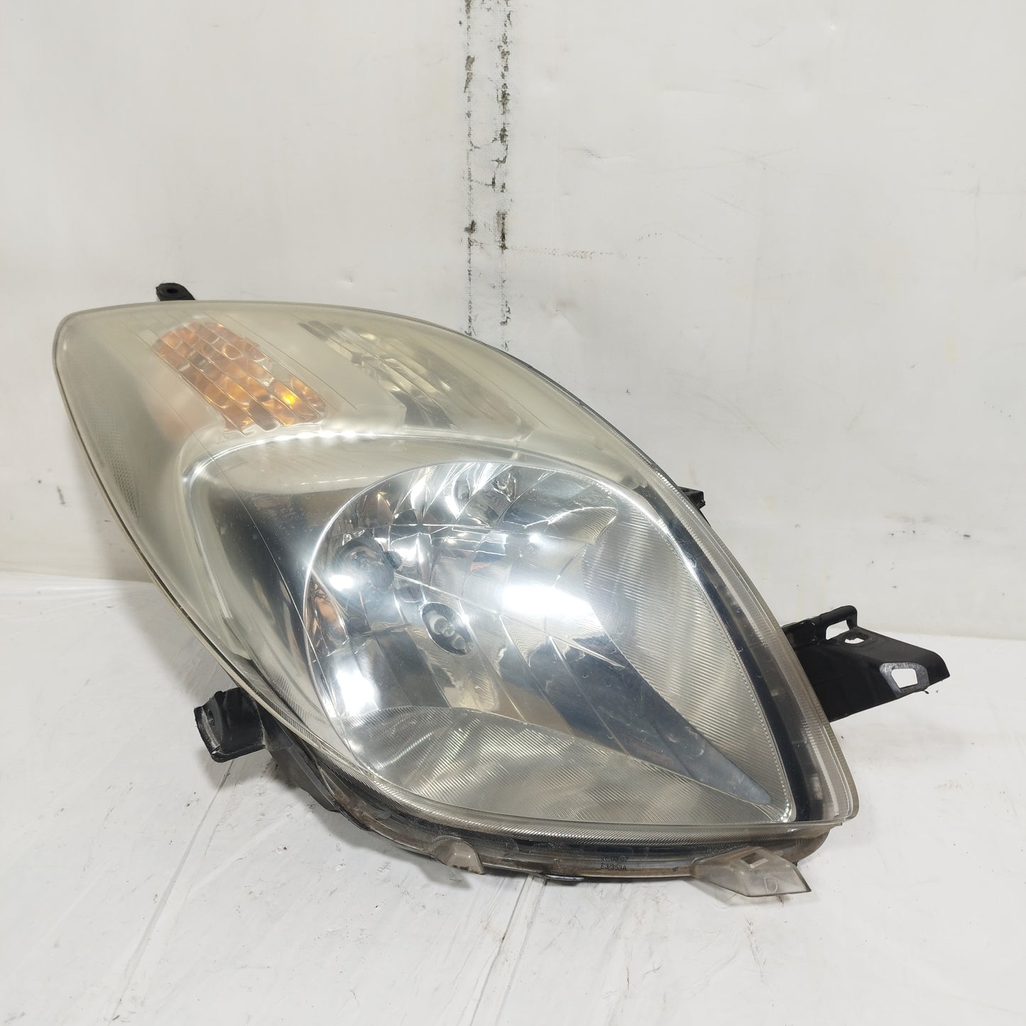 Fanale anteriore dx Toyota Yaris ii (XP90) 2006-2008 cod: 81110-0D120 ecoAC15340