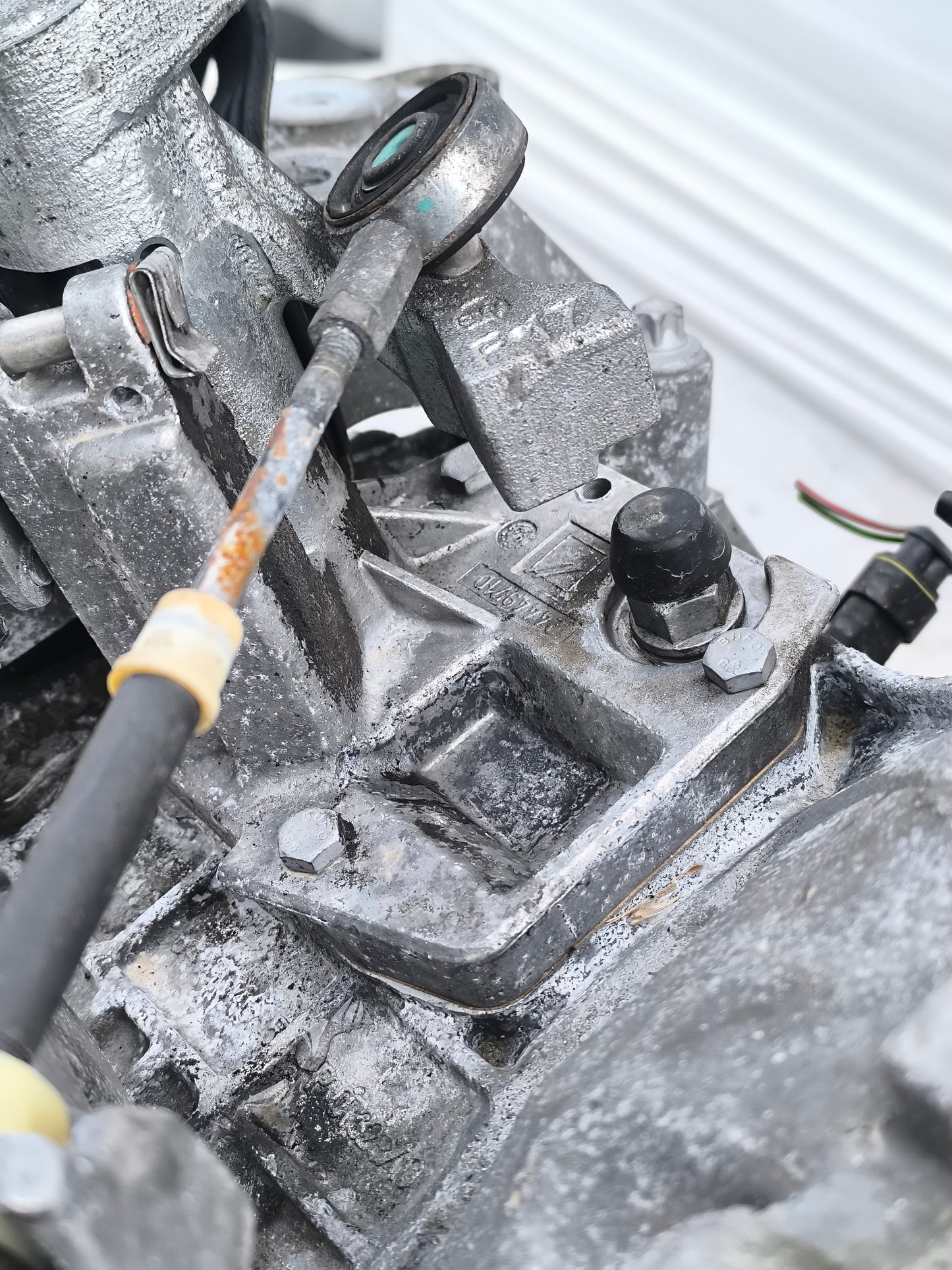 Cambio Opel Corsa / Meriva 1.2 / 1.4 B anno 2006 5 M Cod. 55355498 ecoAG7880